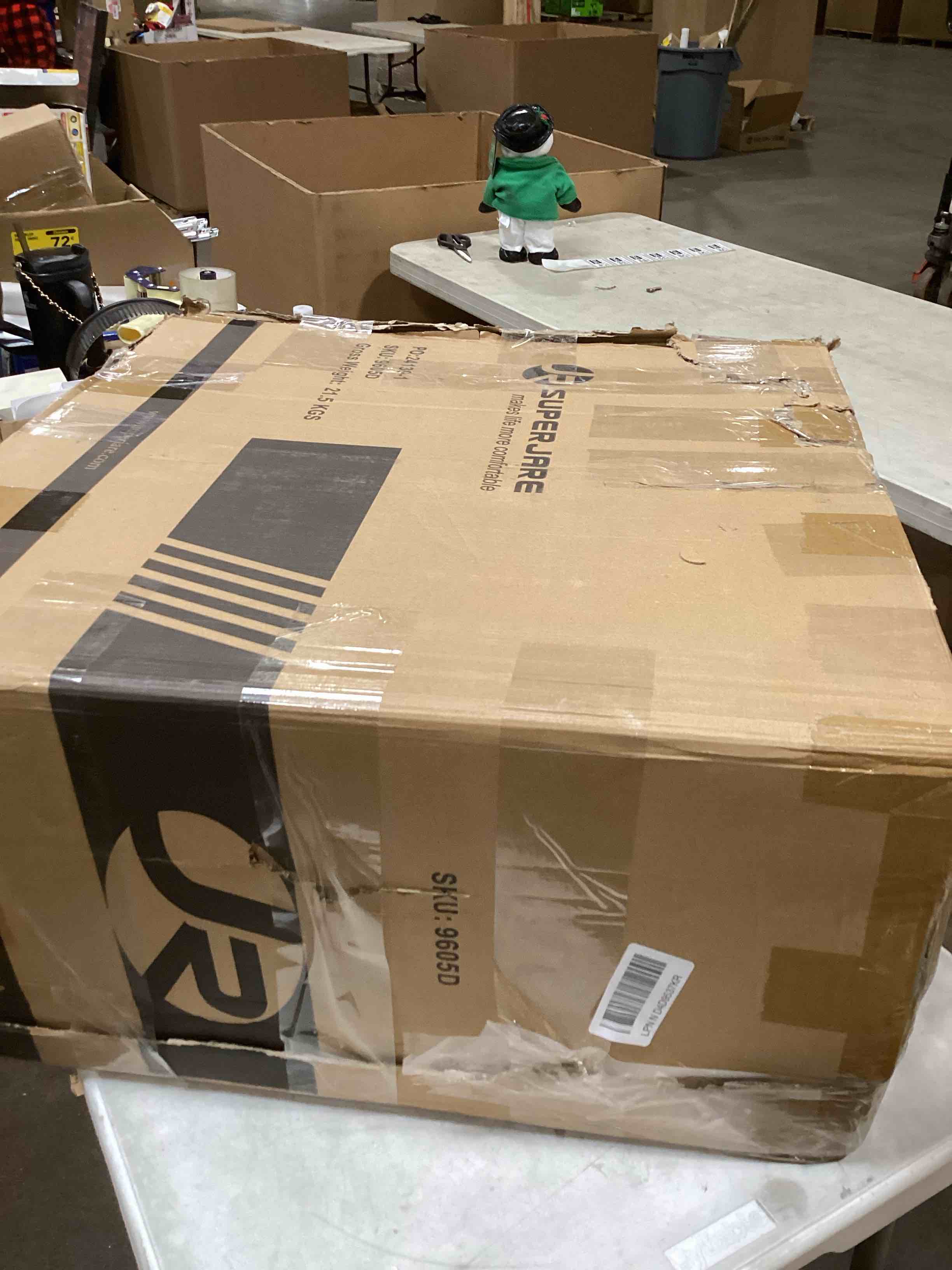 Rubber flooring rolls are great for weight rooms and rubber gym floors. Rubber Flooring Rolls Rubber mats are available as 4x6 ft and industrial rubber mat.