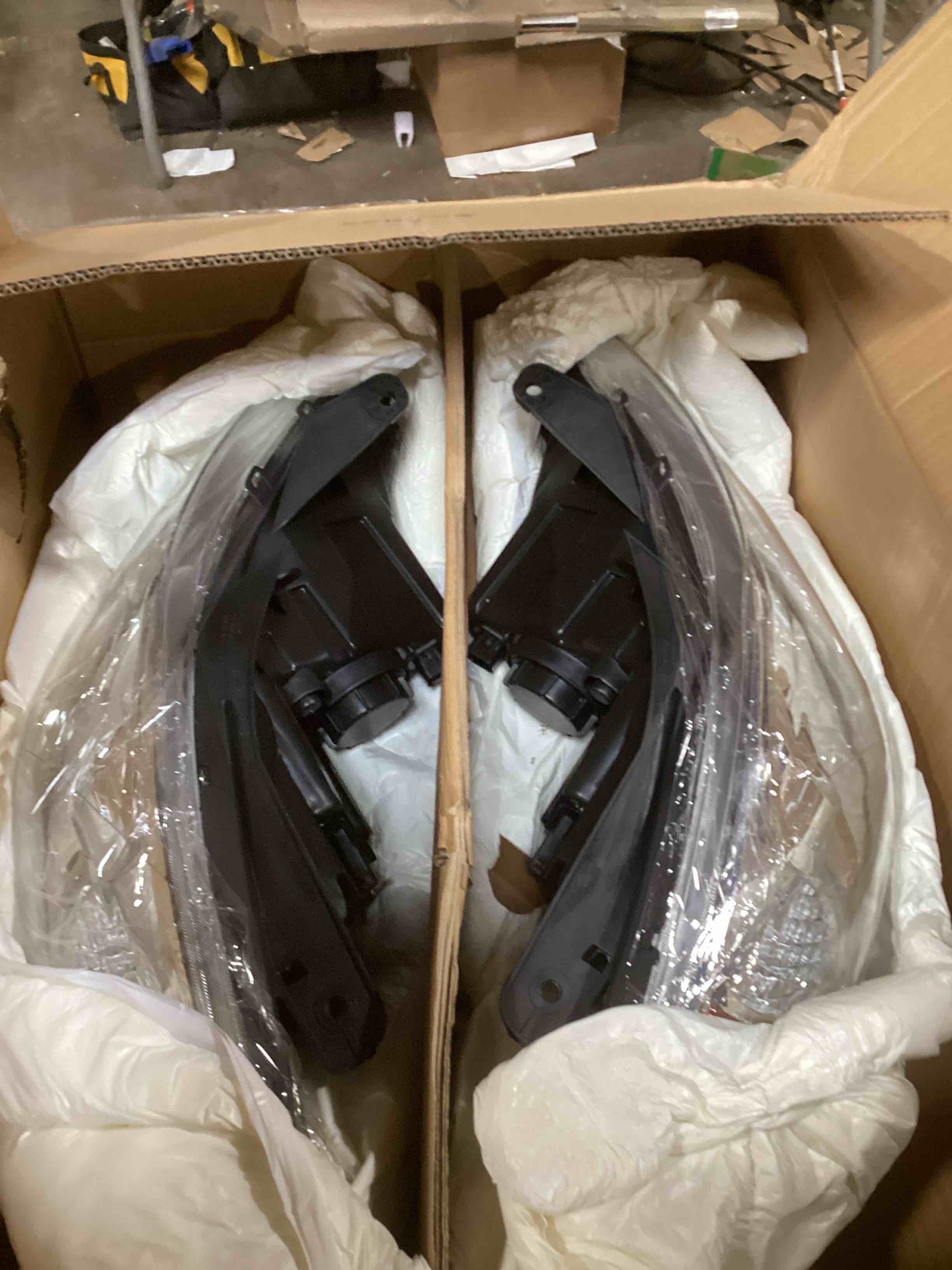 https://s3.amazonaws.com/lotting-images-prod/bidfta/PPE1497761_1737655102322.jpeg