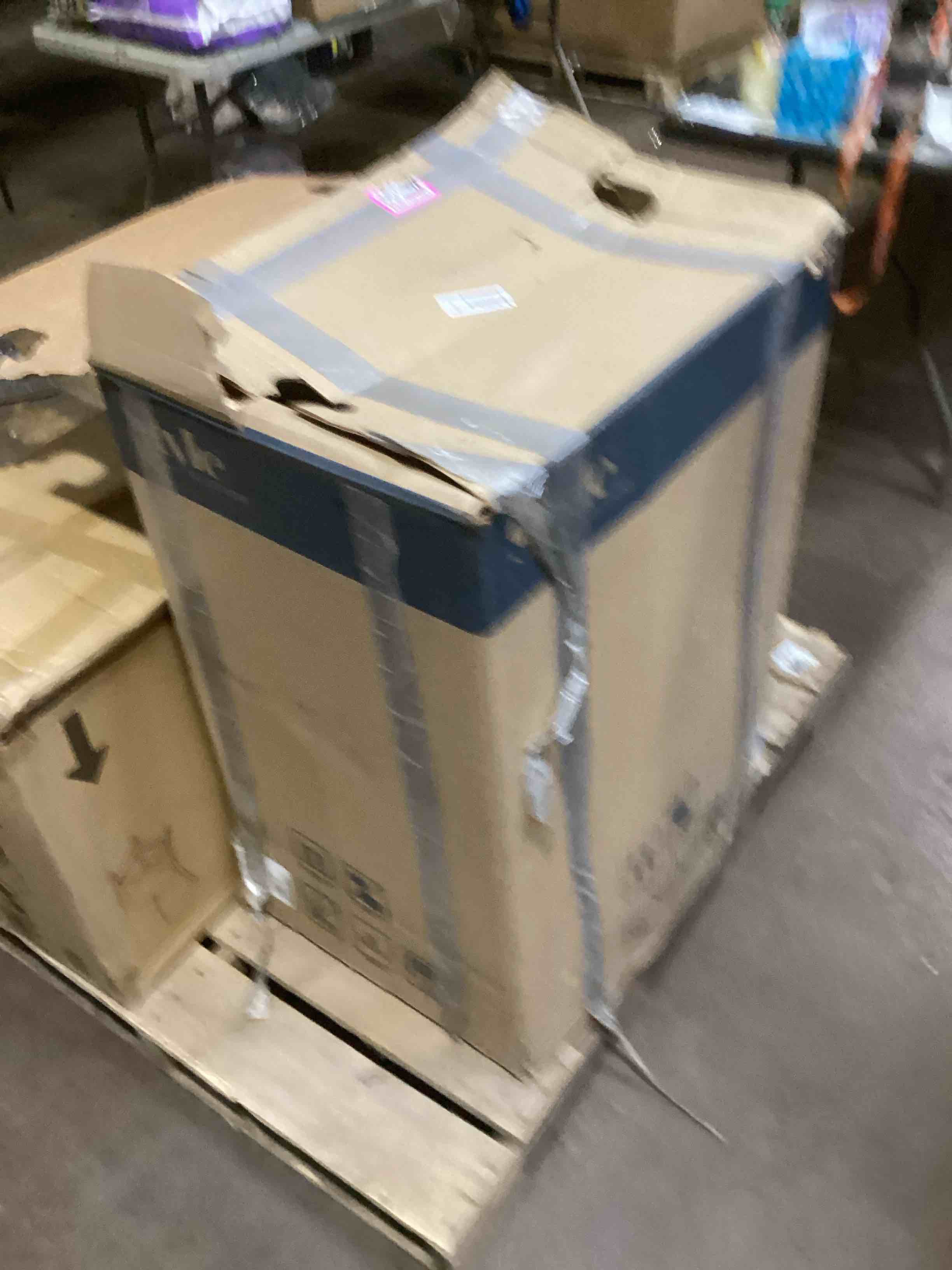 https://s3.amazonaws.com/lotting-images-prod/bidfta/PPE1497856_1737733838078.jpeg