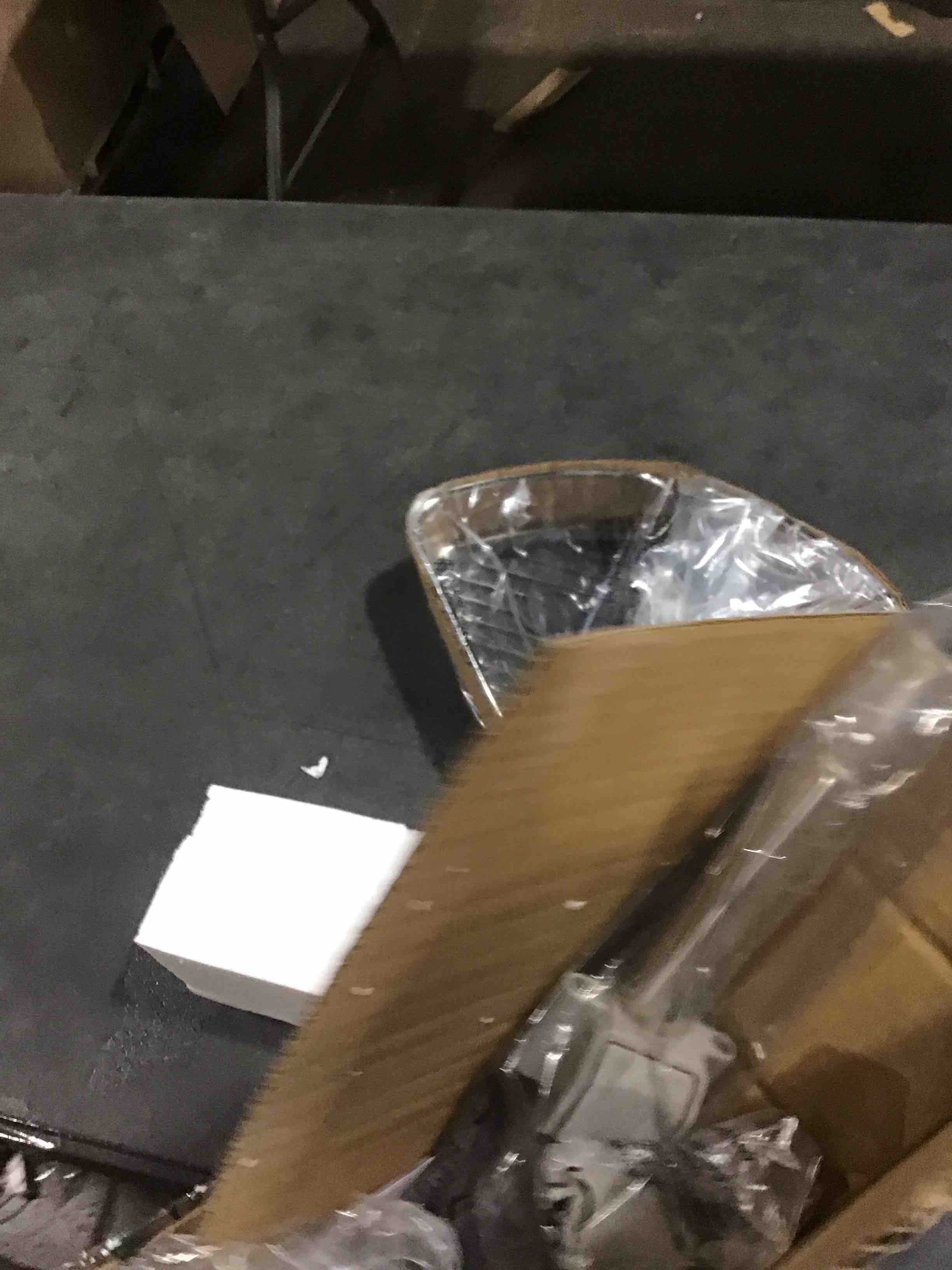 https://s3.amazonaws.com/lotting-images-prod/bidfta/PPE1498995_1736951970421.jpeg