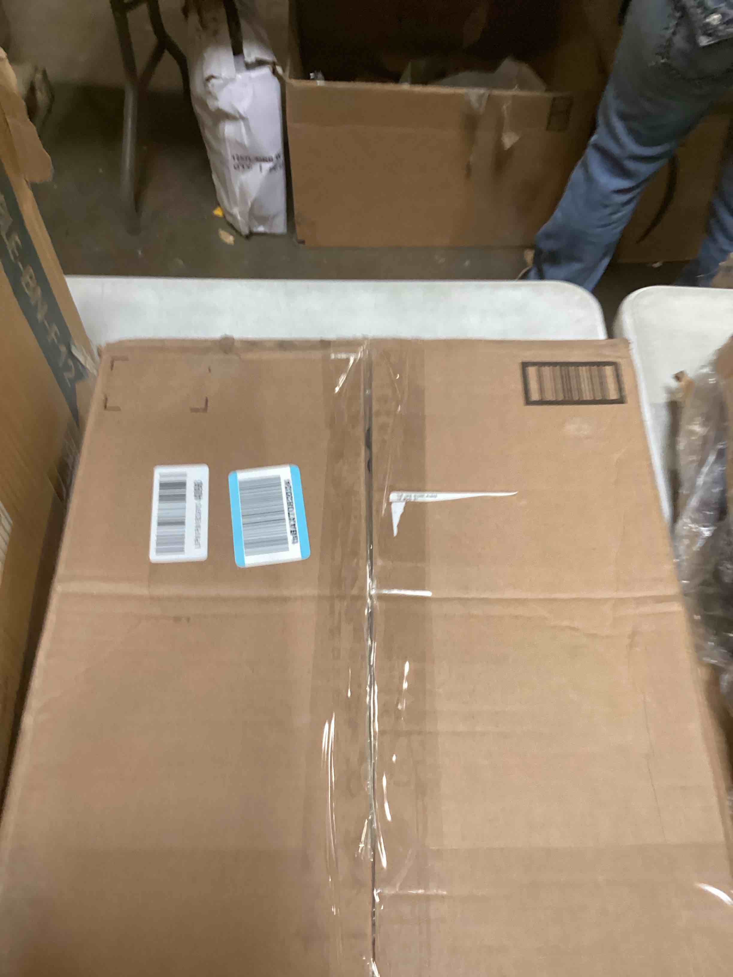 https://s3.amazonaws.com/lotting-images-prod/bidfta/PPE1499362_1737136523962.jpeg