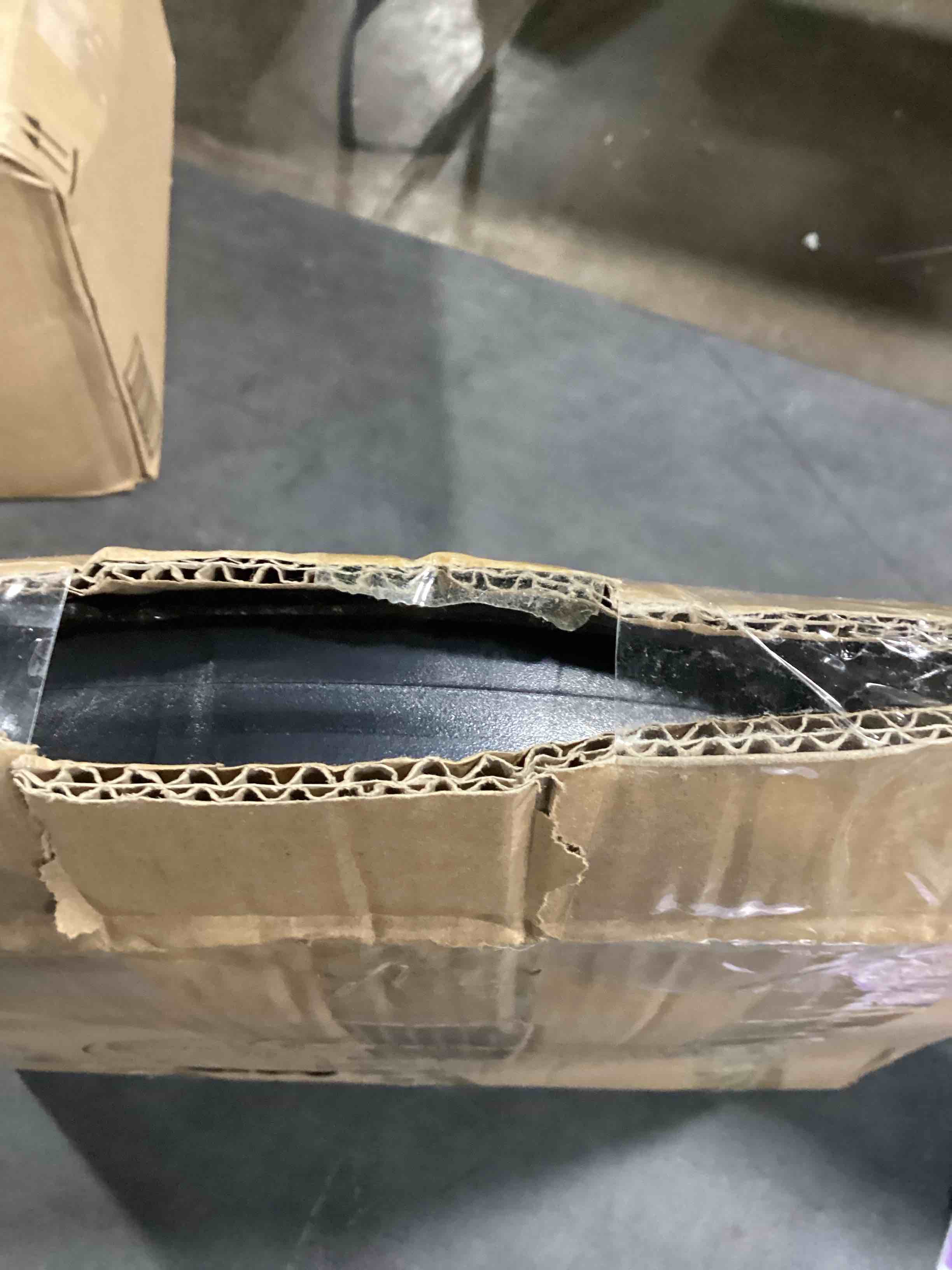 https://s3.amazonaws.com/lotting-images-prod/bidfta/PPE1500503_1738170103823.jpeg