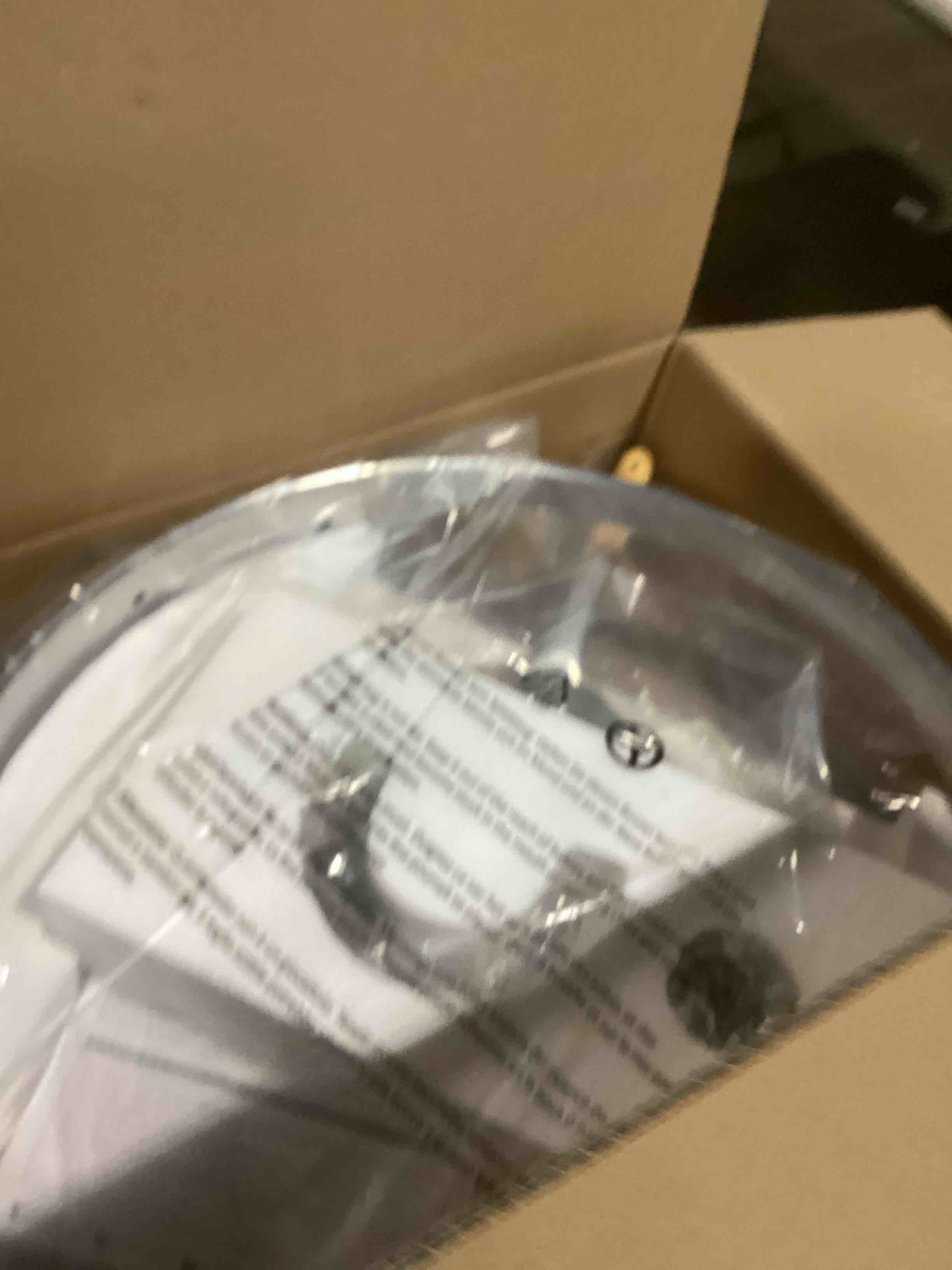 https://s3.amazonaws.com/lotting-images-prod/bidfta/PPE1500552_1738177393255.jpeg