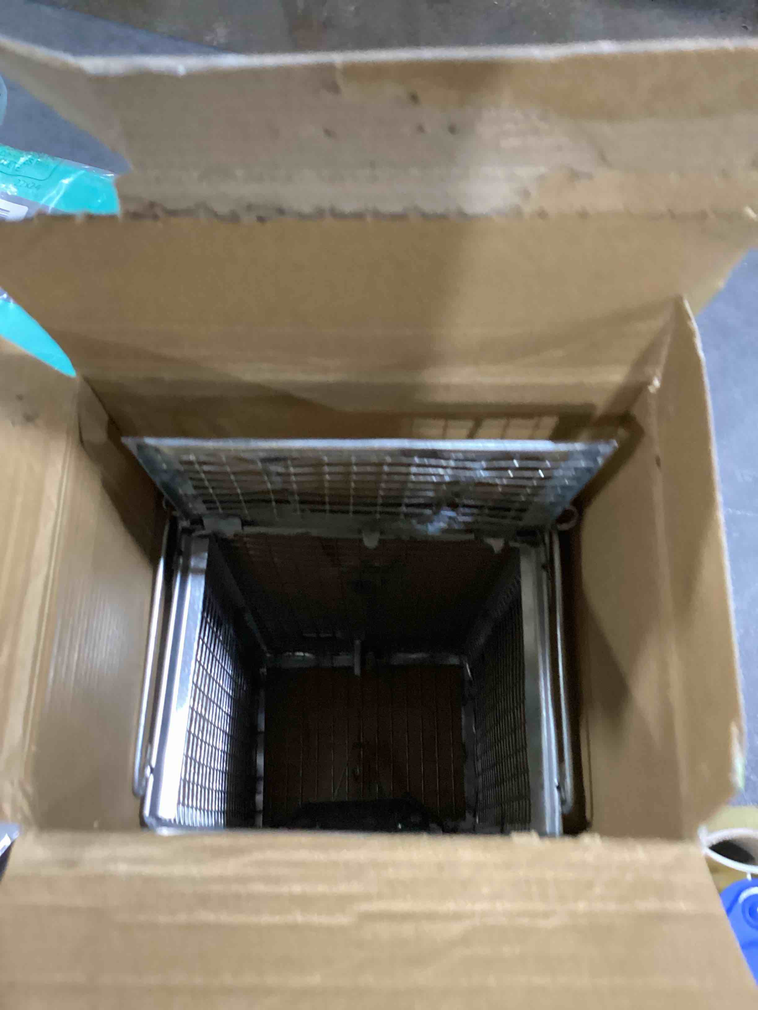 https://s3.amazonaws.com/lotting-images-prod/bidfta/PPE1500708_1738333760532.jpeg
