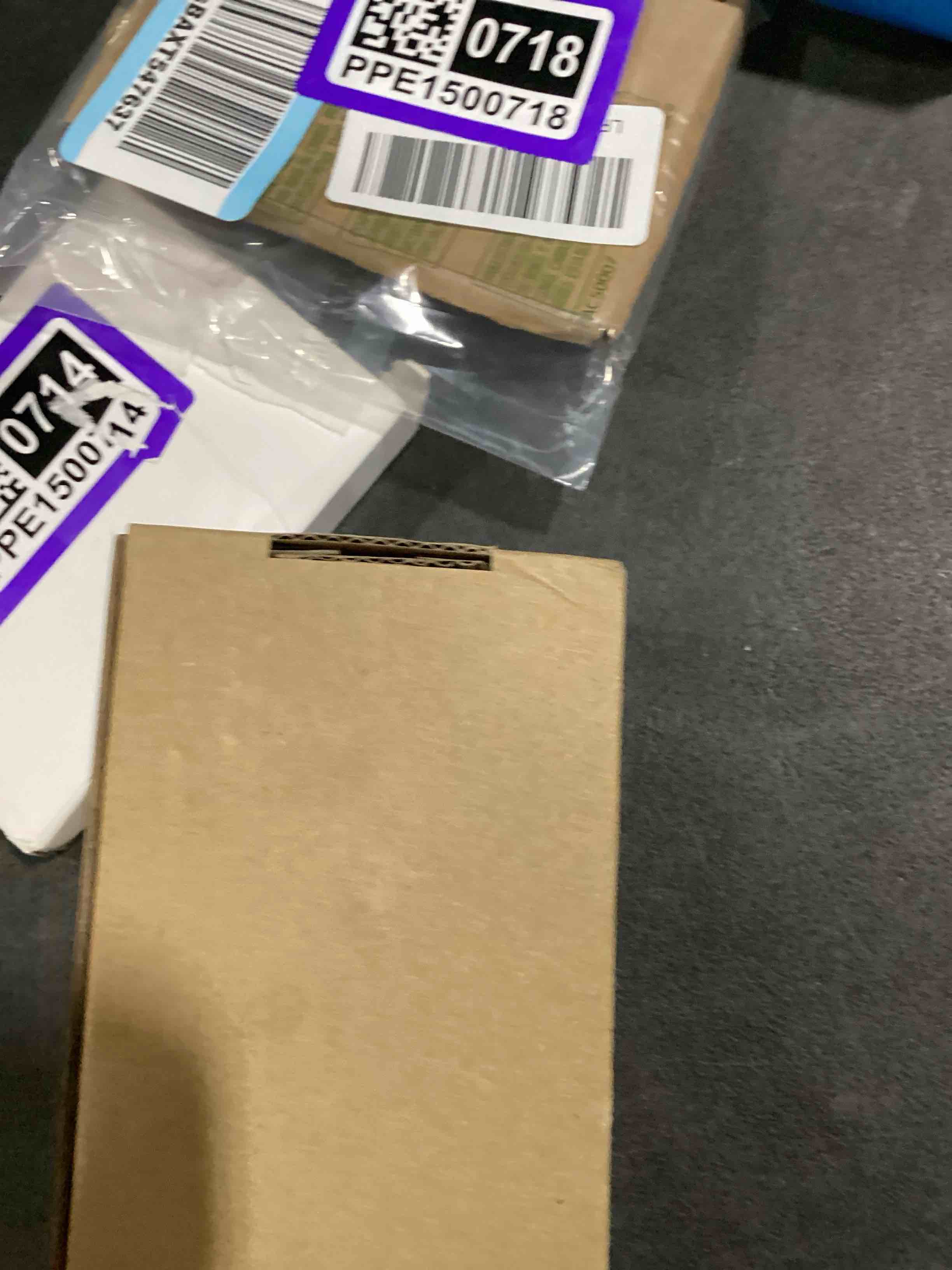 https://s3.amazonaws.com/lotting-images-prod/bidfta/PPE1500715_1738334203078.jpeg