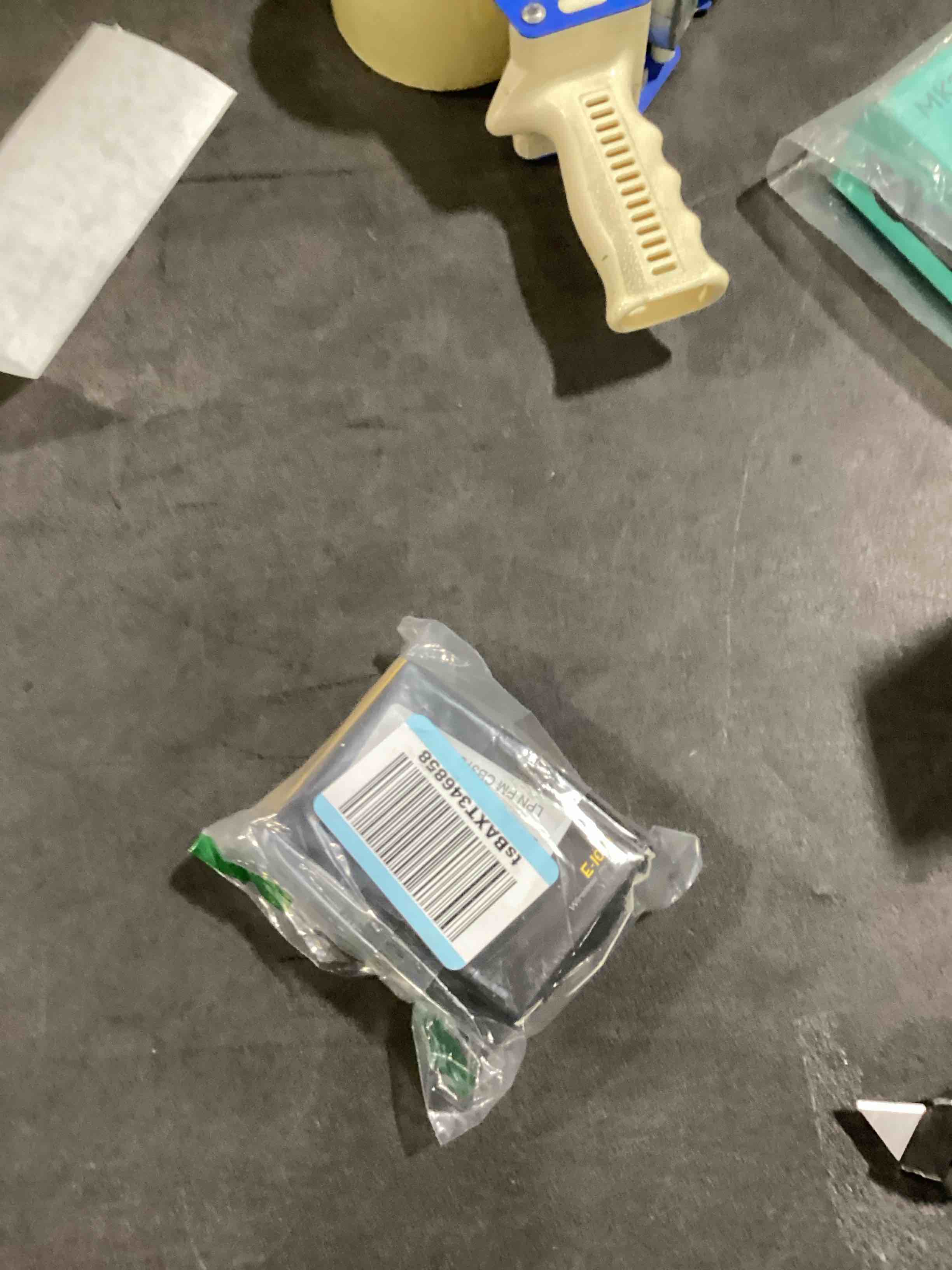 https://s3.amazonaws.com/lotting-images-prod/bidfta/PPE1500740_1738335495742.jpeg
