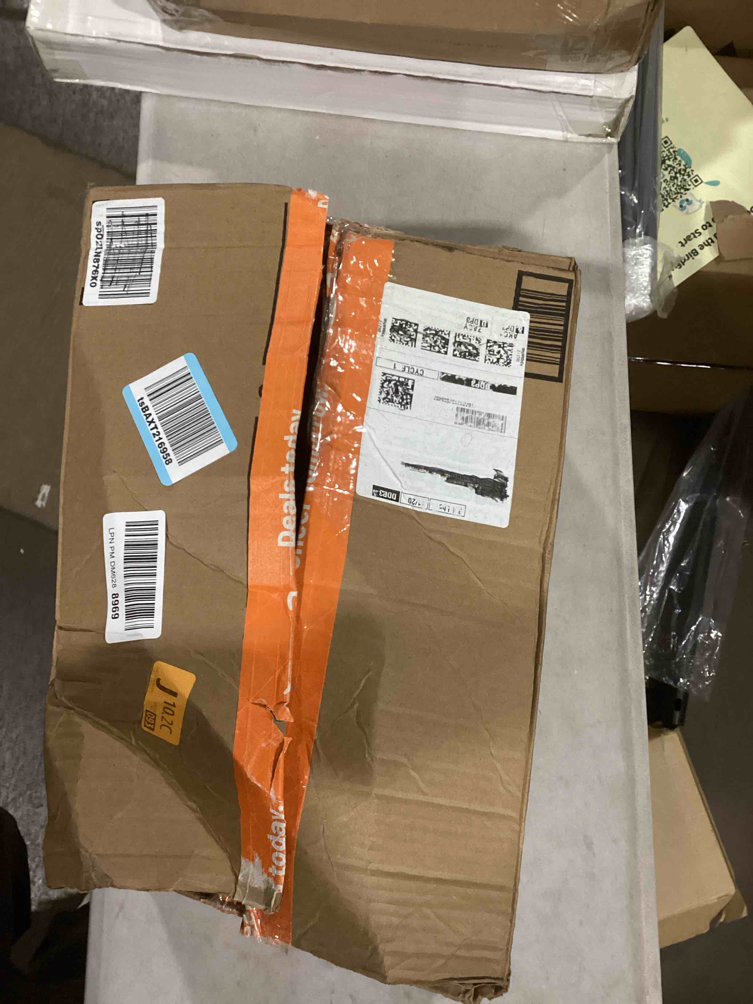 https://s3.amazonaws.com/lotting-images-prod/bidfta/PPE1502559_1737637190890.jpeg
