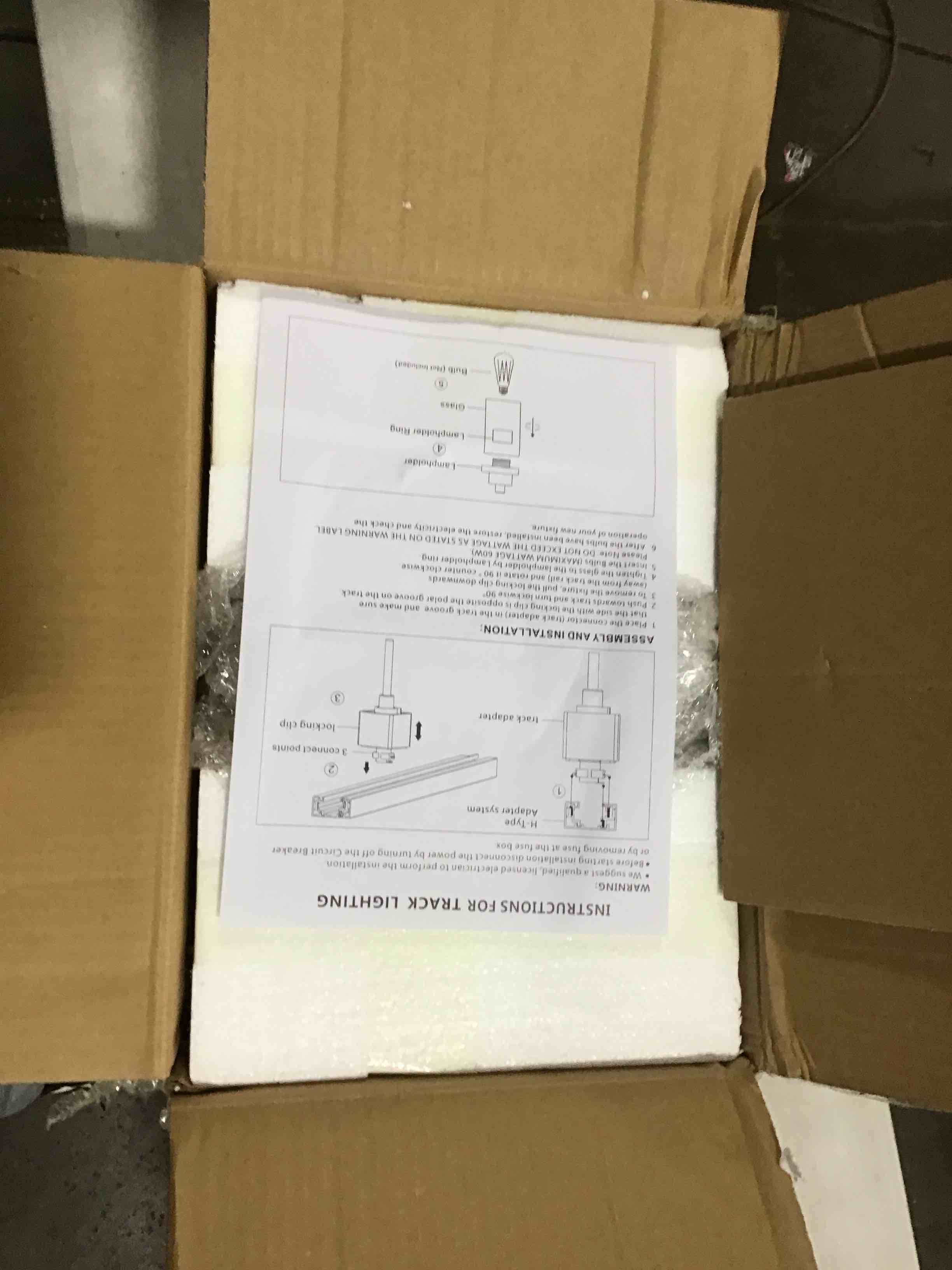 https://s3.amazonaws.com/lotting-images-prod/bidfta/PPE1503175_1738181087871.jpeg