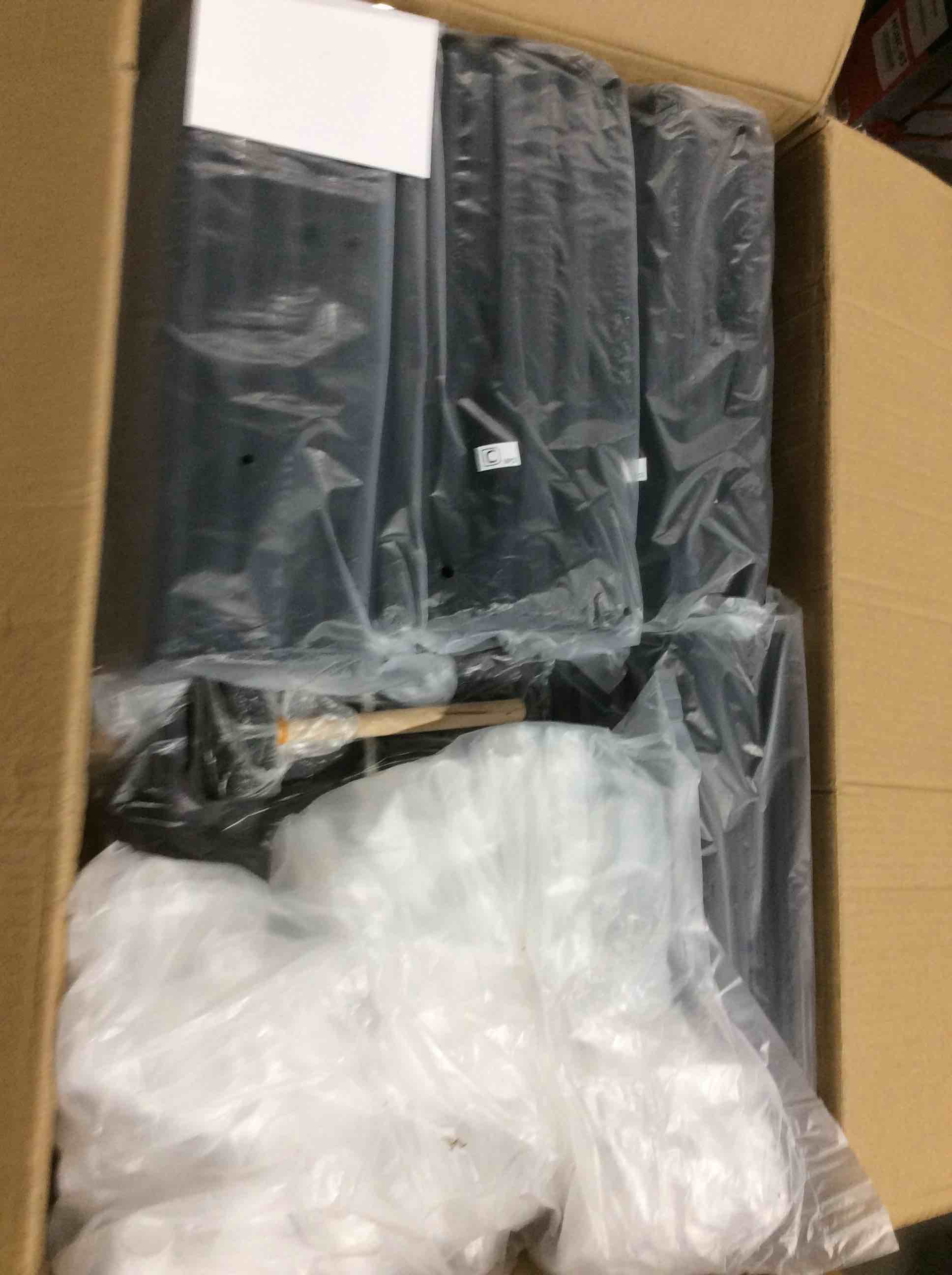 https://s3.amazonaws.com/lotting-images-prod/bidfta/PPE1503296_1738258806172.jpeg