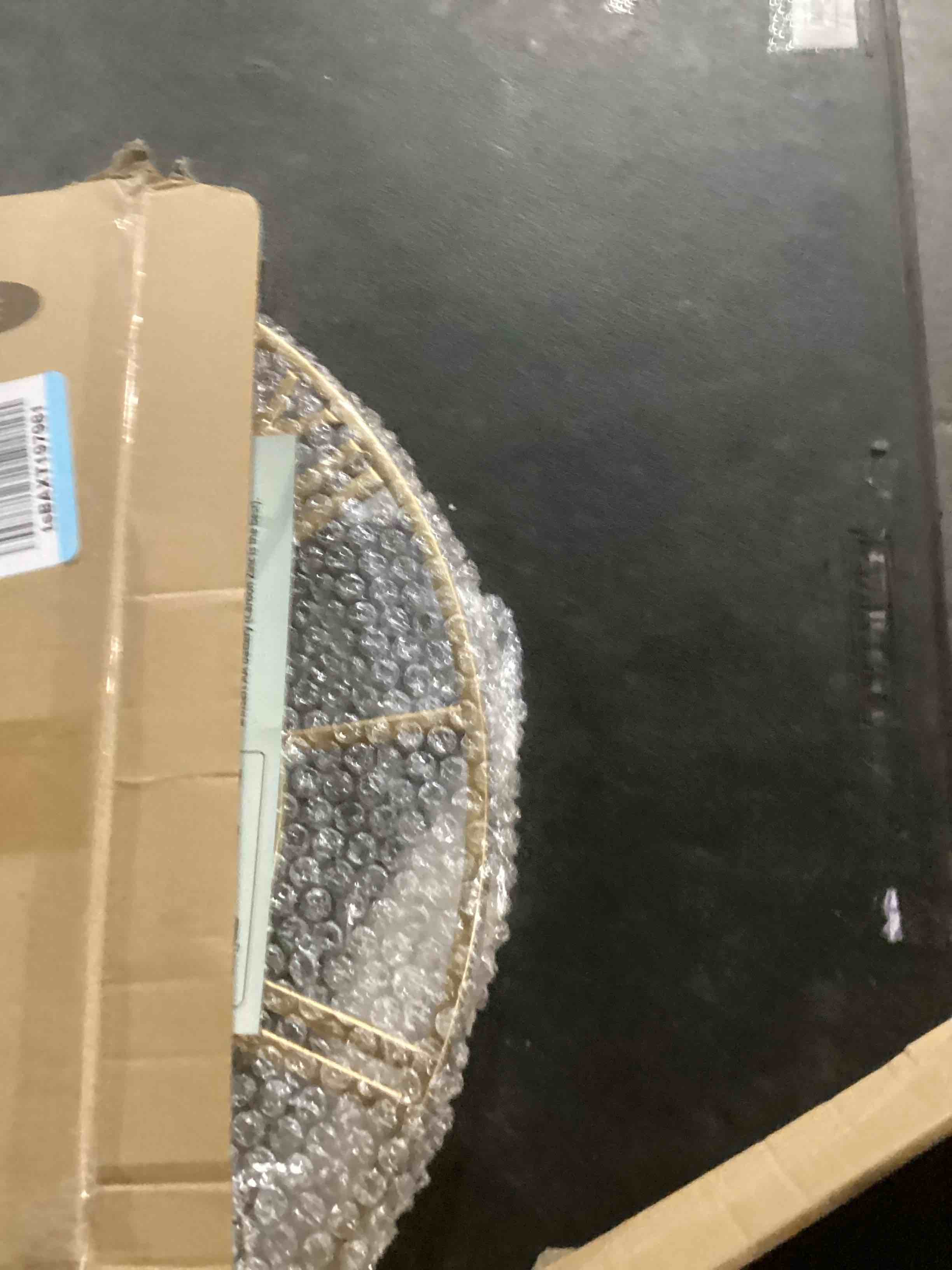 https://s3.amazonaws.com/lotting-images-prod/bidfta/PPE1503771_1739293100795.jpeg