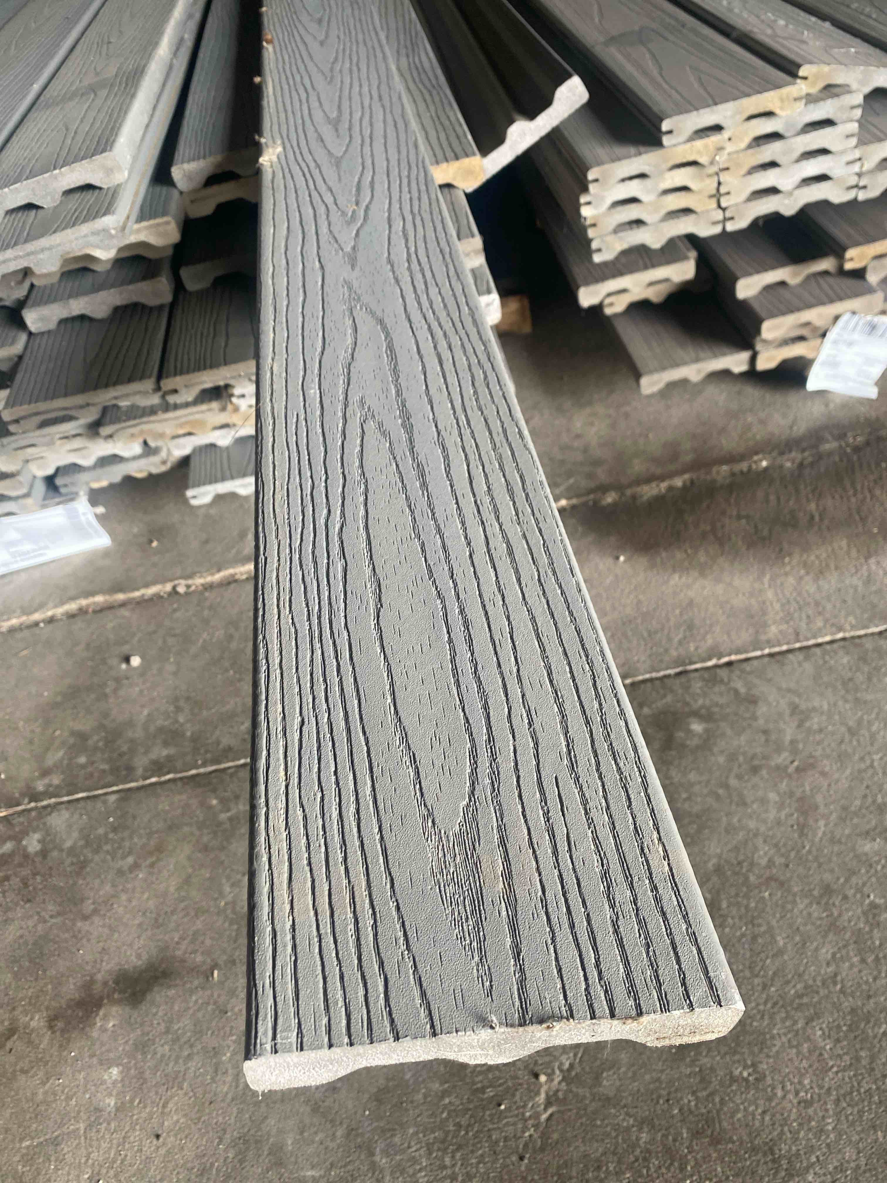 https://s3.amazonaws.com/lotting-images-prod/bidfta/PPE1507003_1741193208729.jpeg