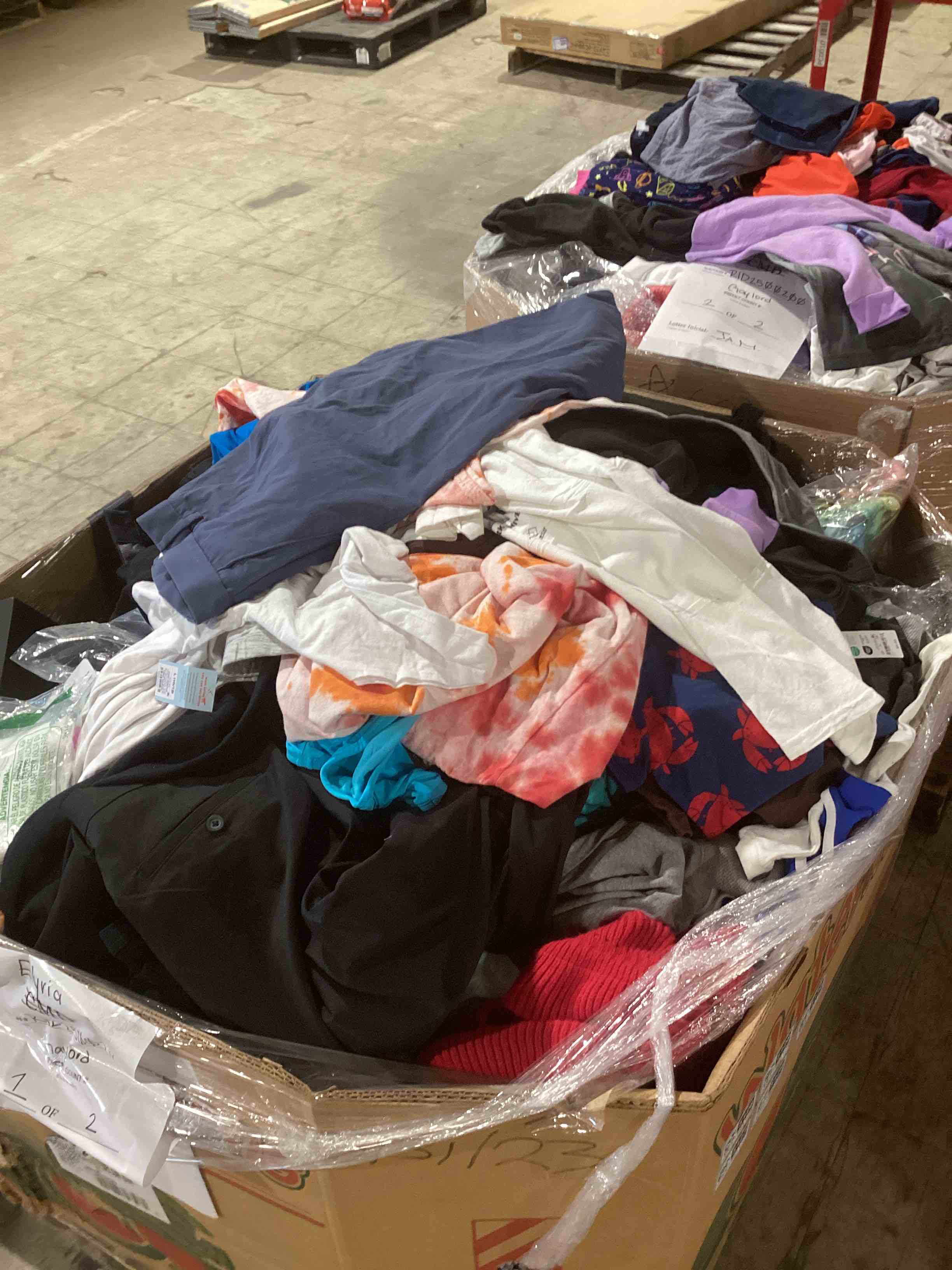 Assorted Size And Style Brand New Clothing, ( you bid per piece, First Come First Server, Bidder choose own pieces ) 