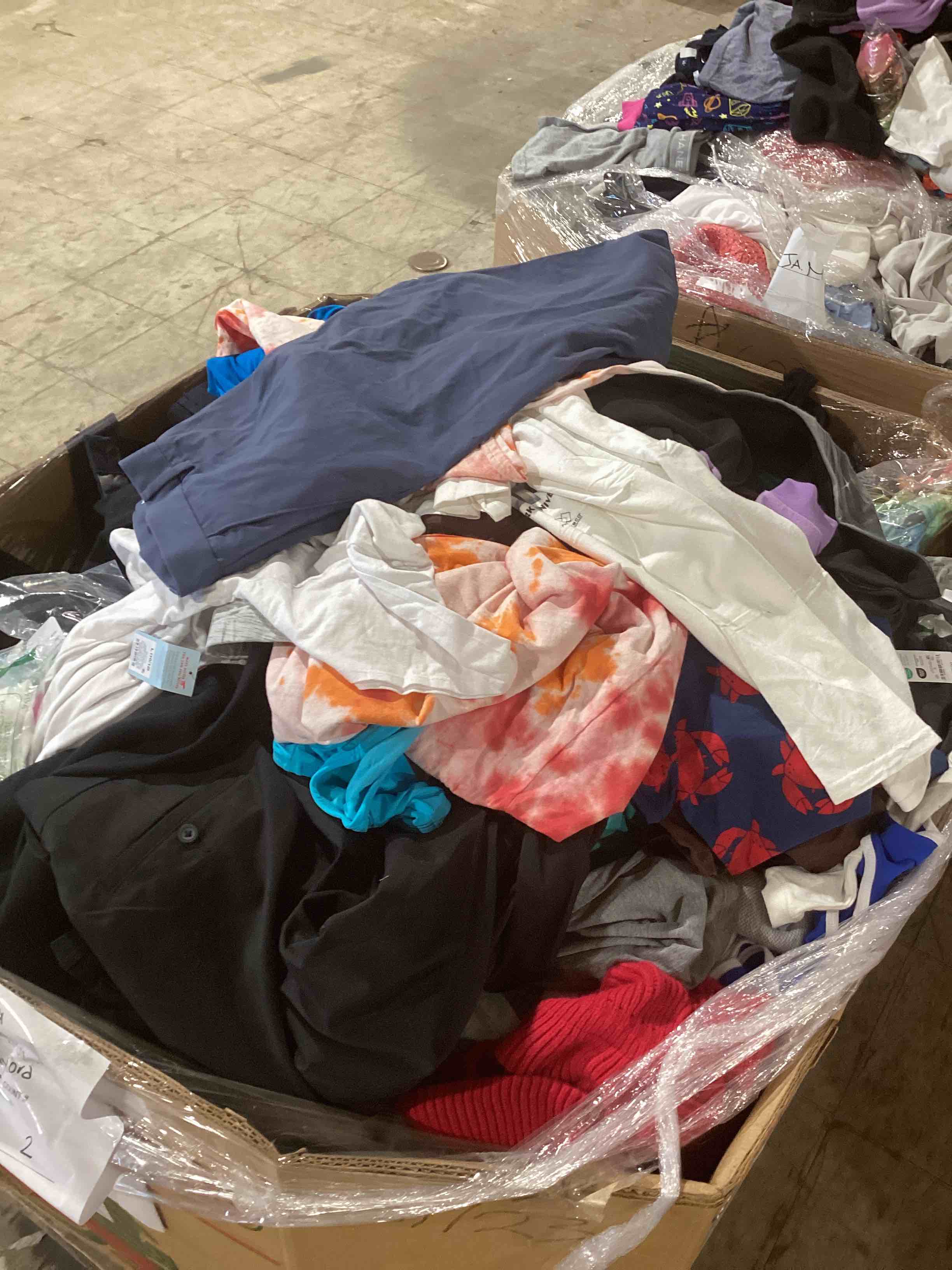 Assorted Size And Style Brand New Clothing, ( you bid per piece, First Come First Server, Bidder choose own pieces ) 