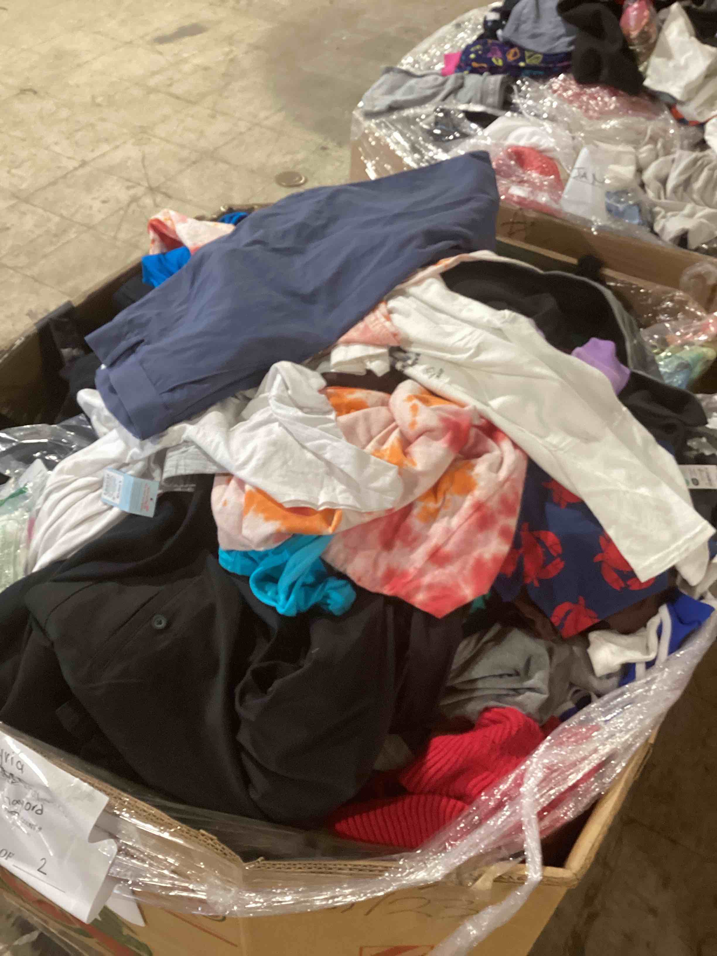 Assorted Size And Style Brand New Clothing, ( you bid per piece, First Come First Server, Bidder choose own pieces ) 