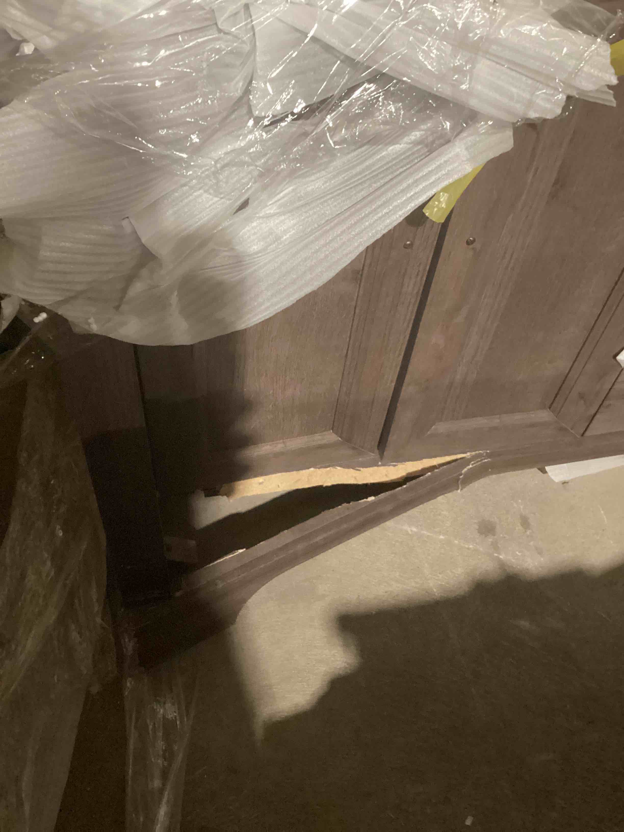 https://s3.amazonaws.com/lotting-images-prod/bidfta/PPE1508748_1753974656708.jpeg