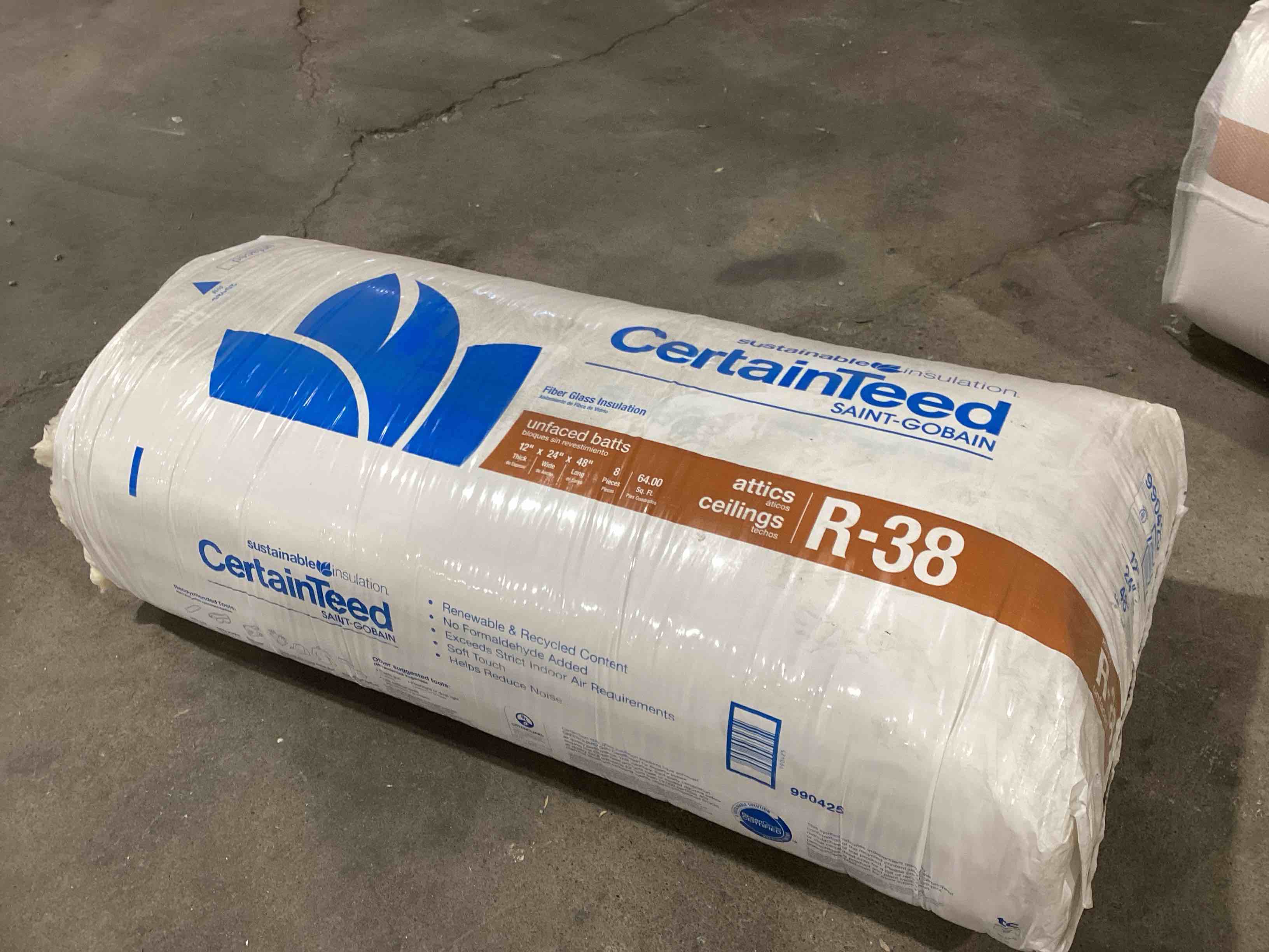 Certainteed 4 Bags of R 38 Unfaced 24 by 48 Fiberglass Insulation. 64 sq ft per bag.