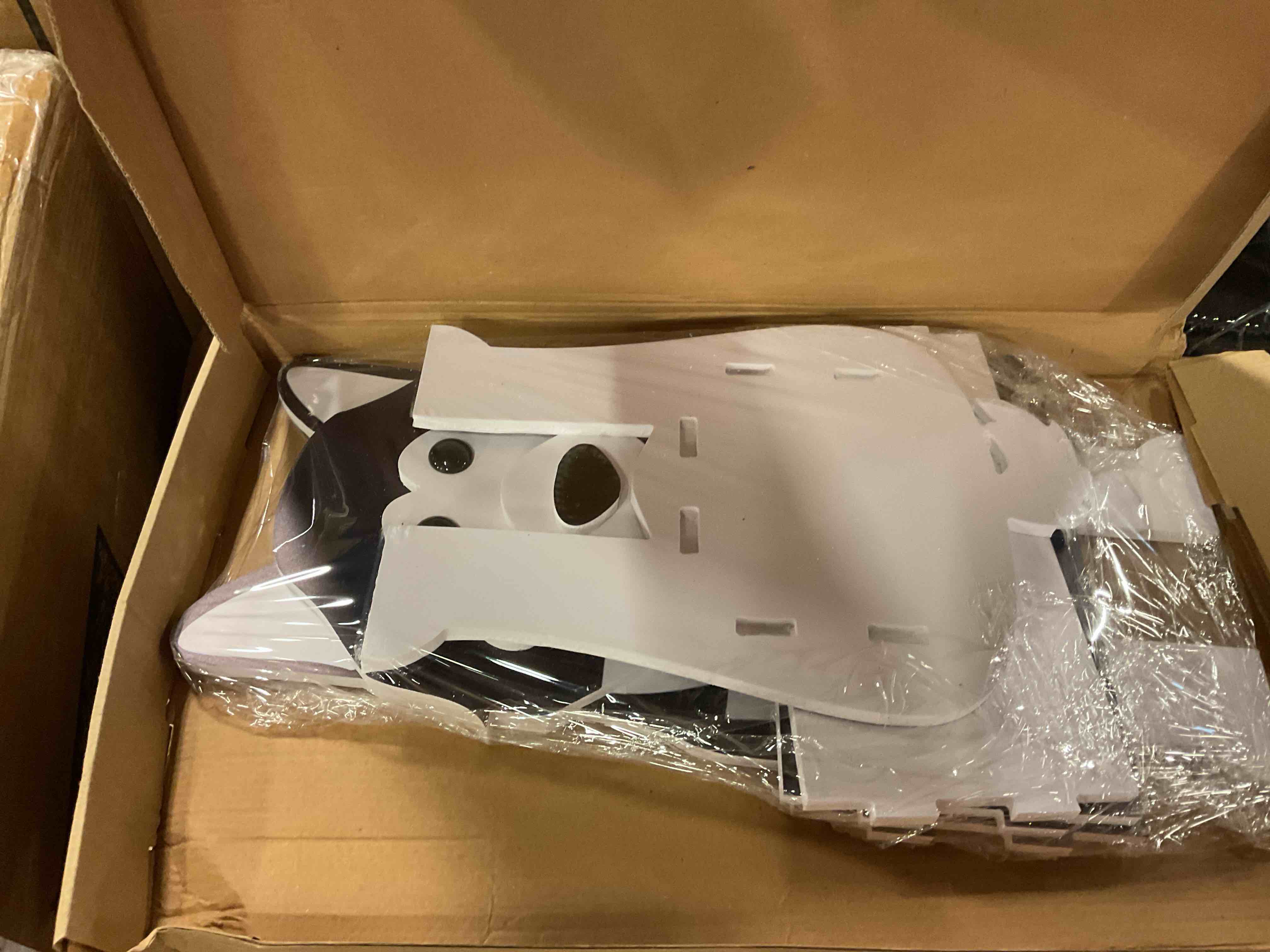 https://s3.amazonaws.com/lotting-images-prod/bidfta/PPE1513111_1752761755446.jpeg