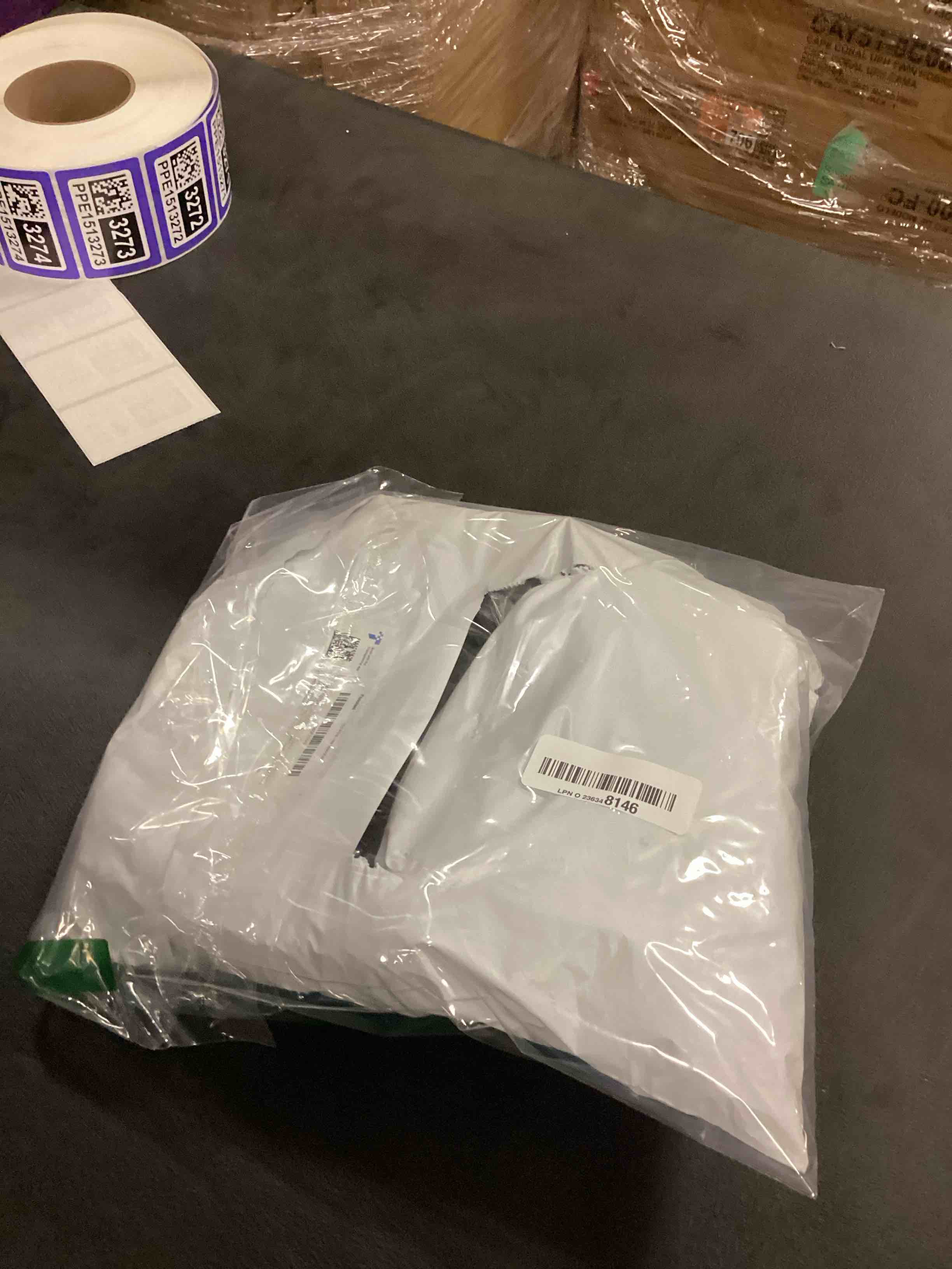 https://s3.amazonaws.com/lotting-images-prod/bidfta/PPE1513204_1747691668059.jpeg