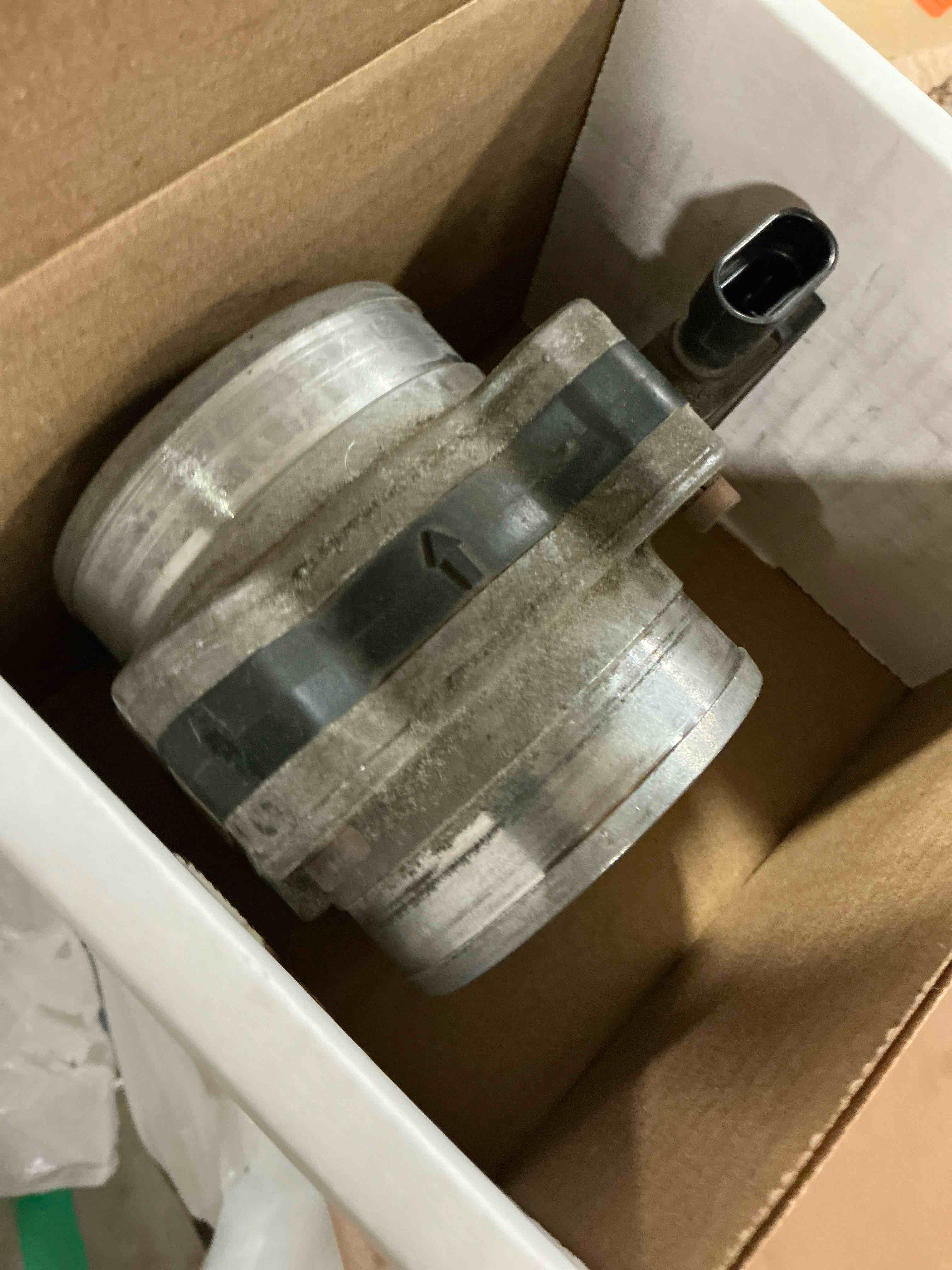 https://s3.amazonaws.com/lotting-images-prod/bidfta/PPE1515513_1751562899844.jpeg