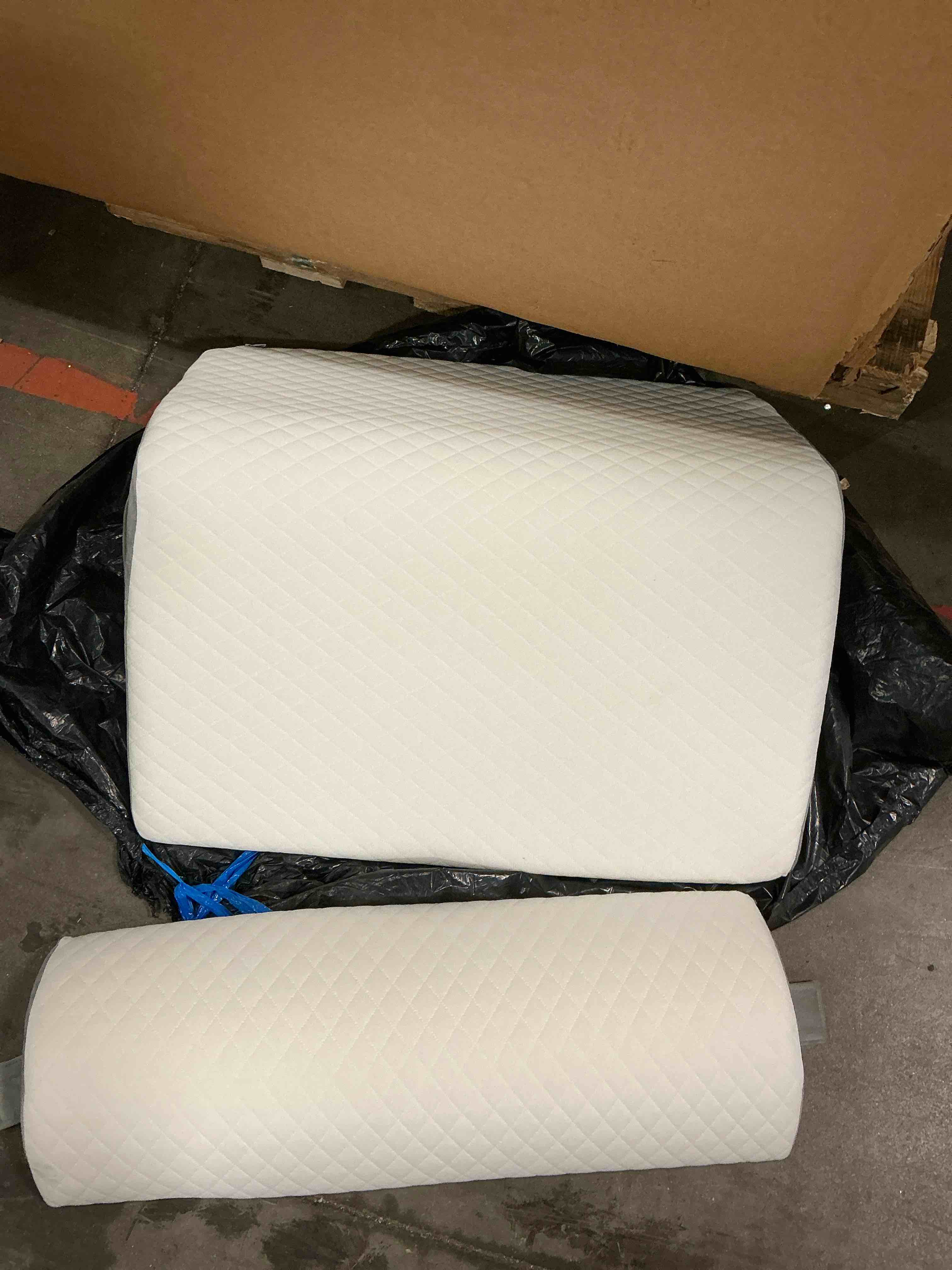 https://s3.amazonaws.com/lotting-images-prod/bidfta/PPE1515523_1752592869928.jpeg