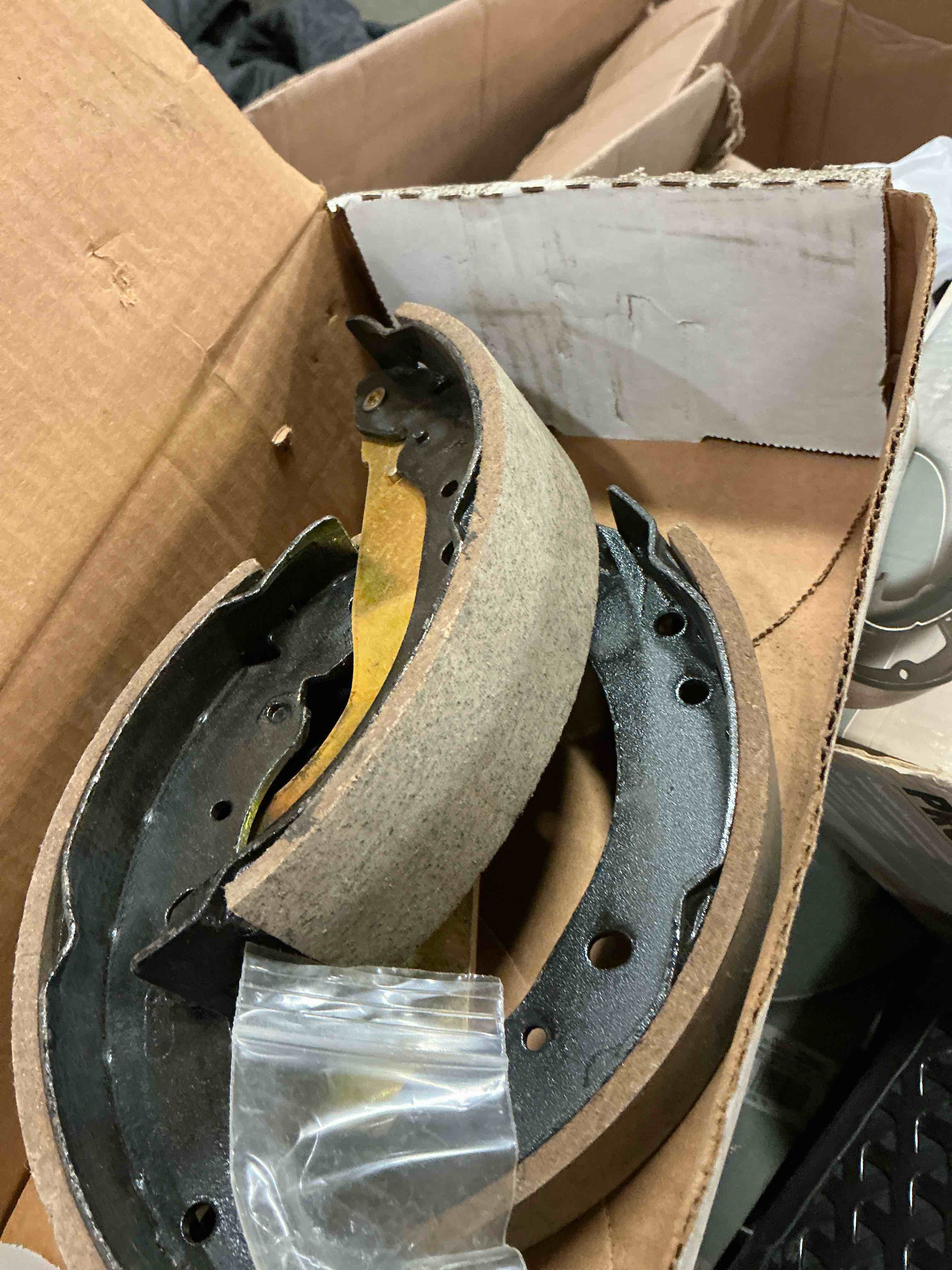 https://s3.amazonaws.com/lotting-images-prod/bidfta/PPE1515566_1752601080772.jpeg