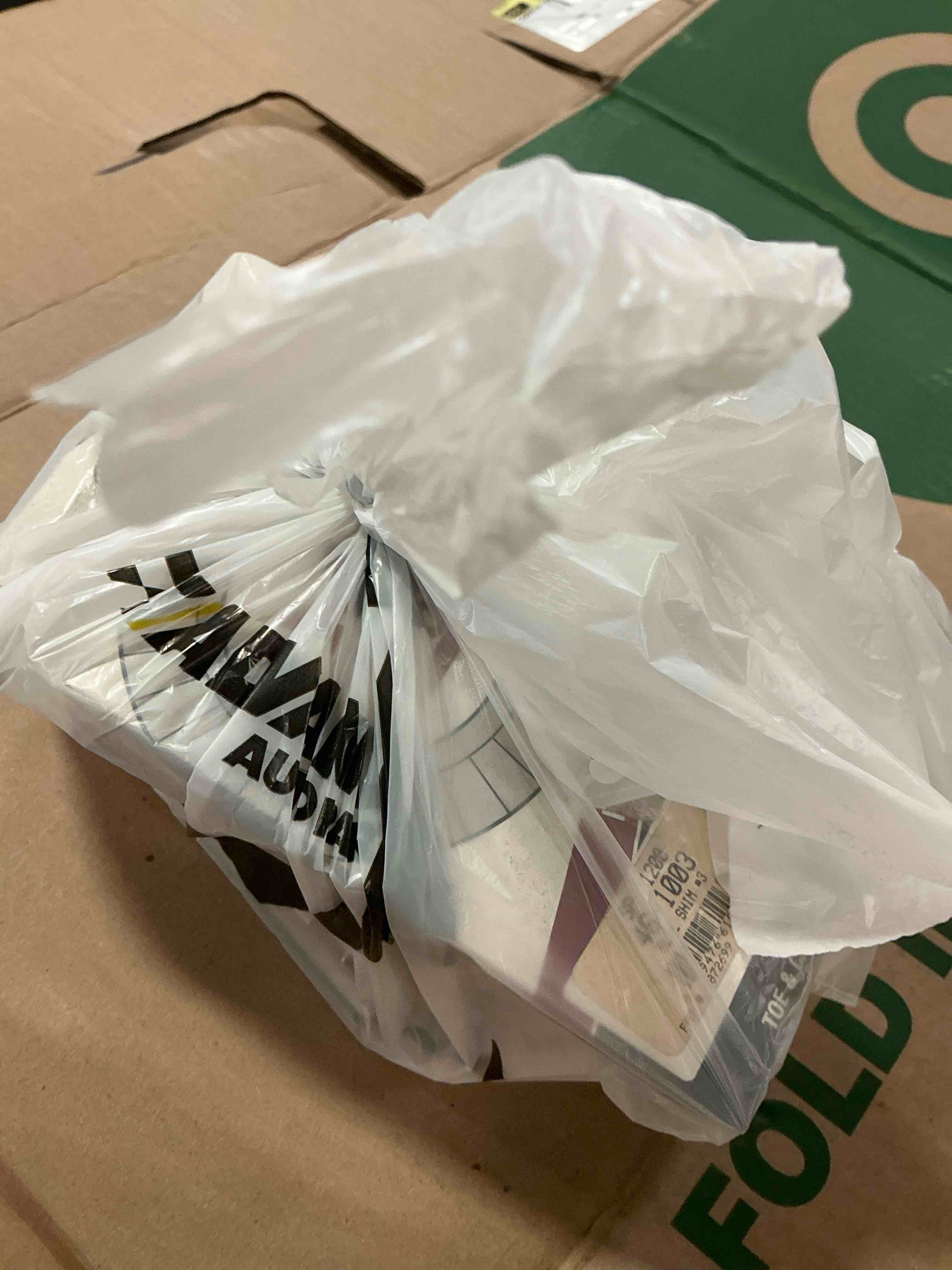 https://s3.amazonaws.com/lotting-images-prod/bidfta/PPE1515587_1752599588441.jpeg