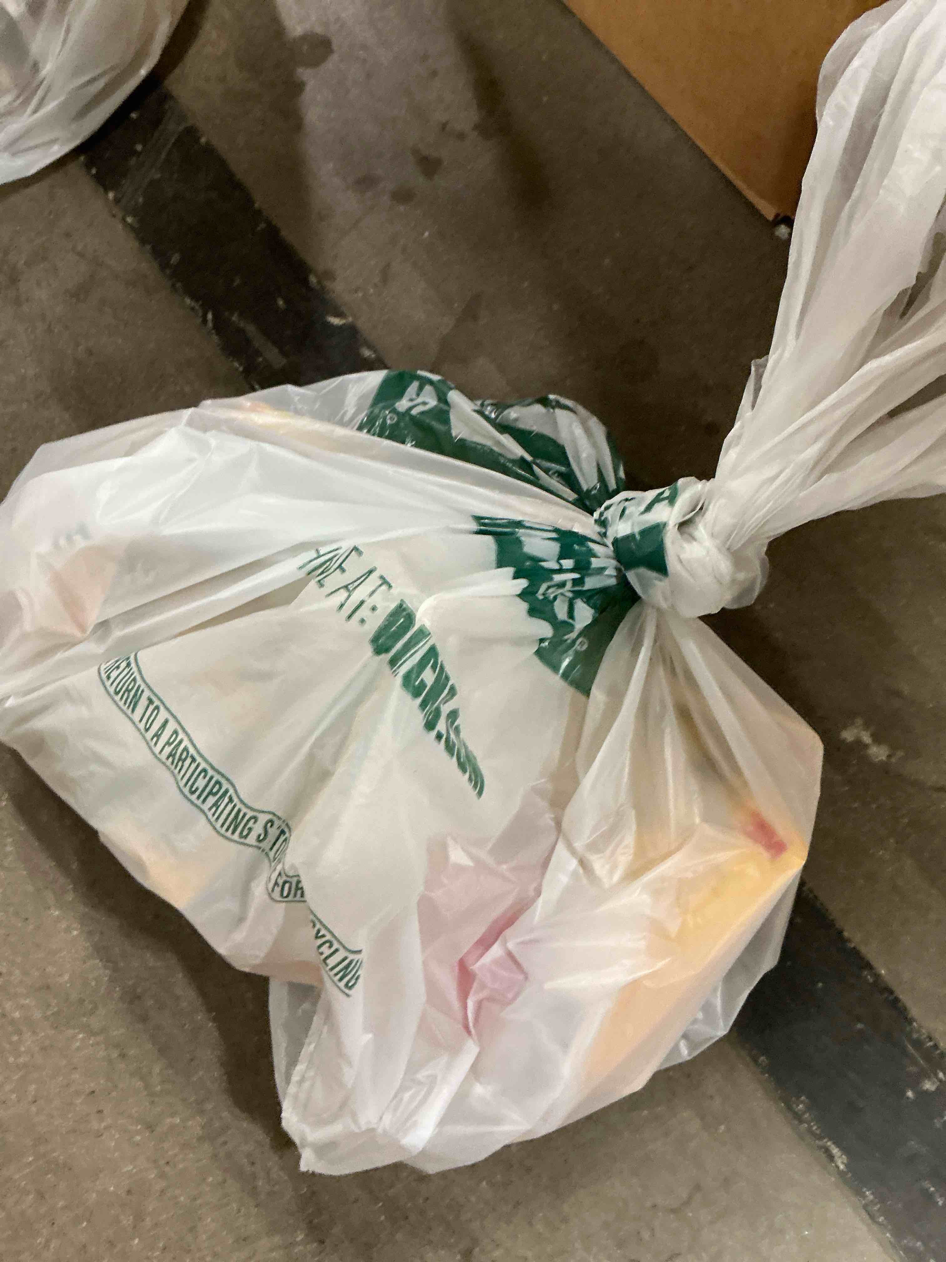 https://s3.amazonaws.com/lotting-images-prod/bidfta/PPE1515776_1753110611412.jpeg