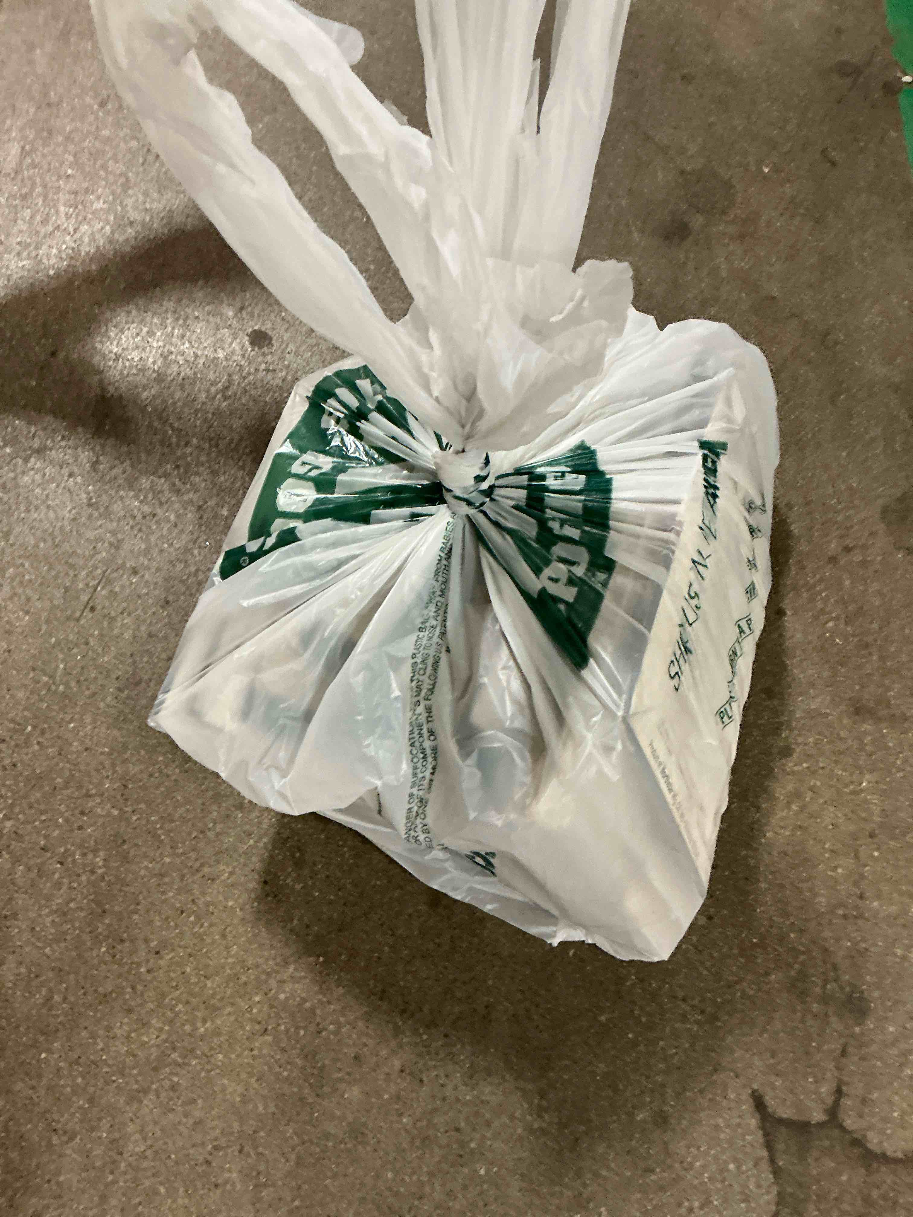 https://s3.amazonaws.com/lotting-images-prod/bidfta/PPE1515802_1753104037866.jpeg