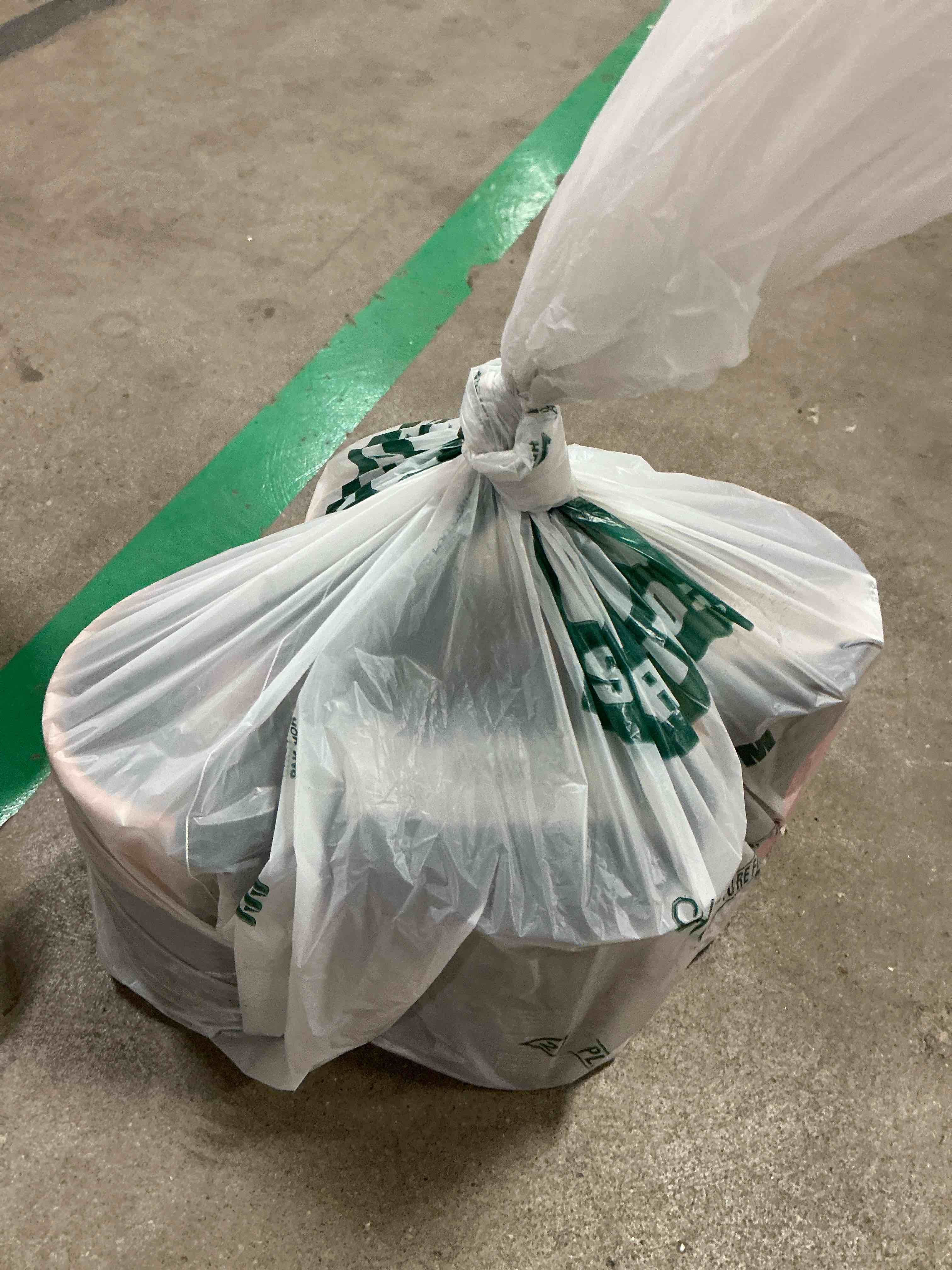 https://s3.amazonaws.com/lotting-images-prod/bidfta/PPE1515851_1753277388110.jpeg