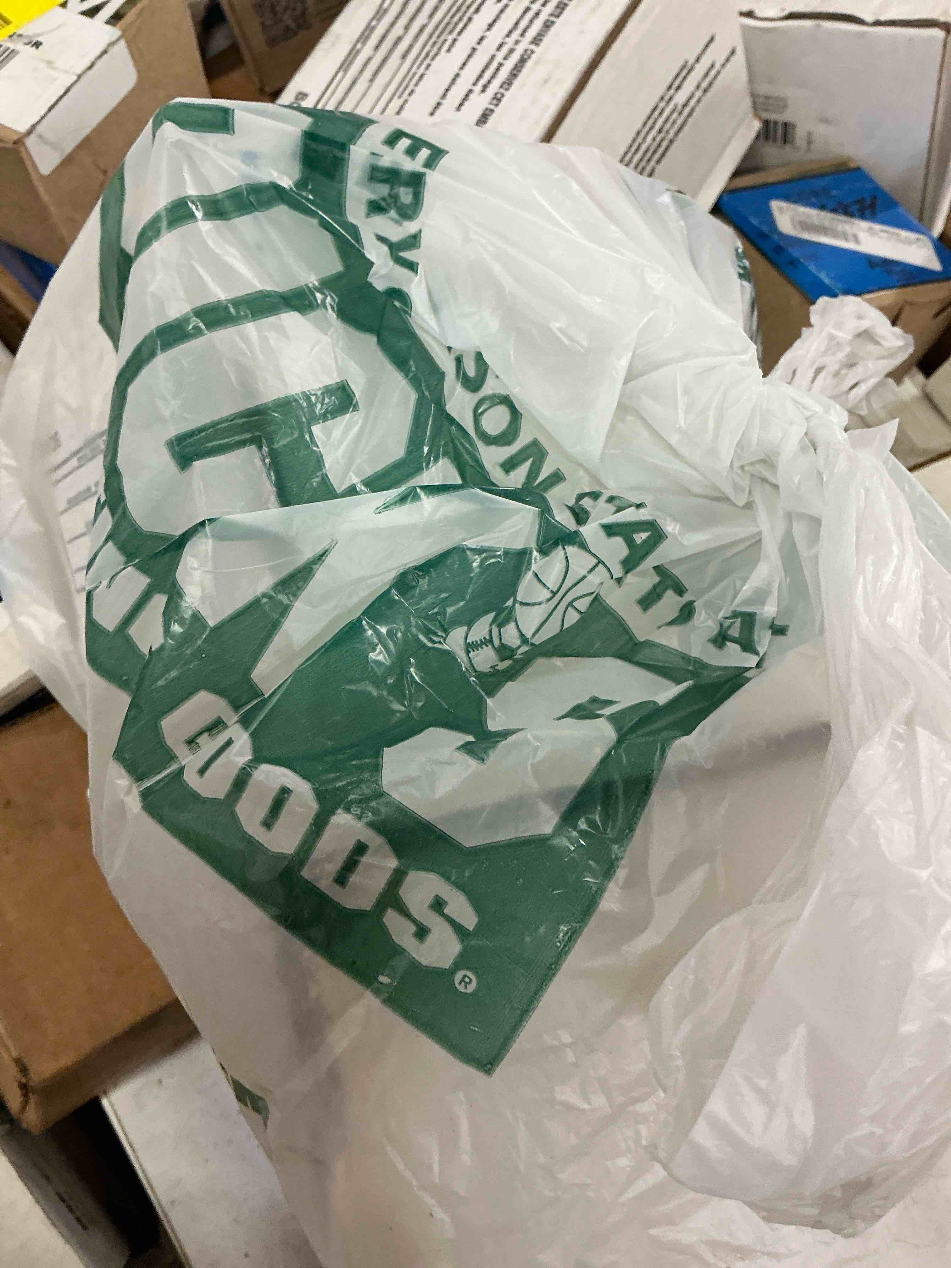 https://s3.amazonaws.com/lotting-images-prod/bidfta/PPE1515977_1753733213697.jpeg