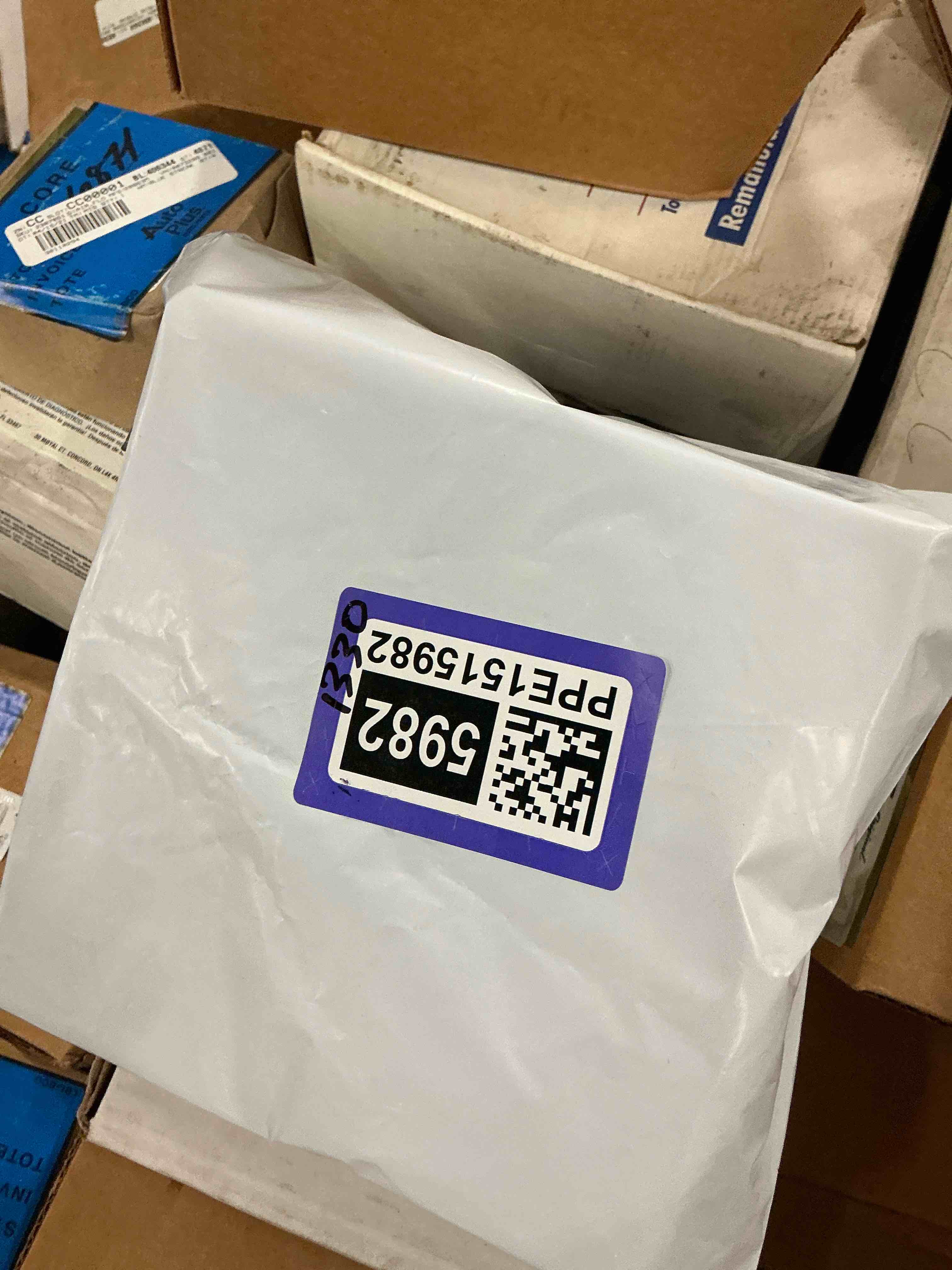 https://s3.amazonaws.com/lotting-images-prod/bidfta/PPE1515982_1753733734882.jpeg