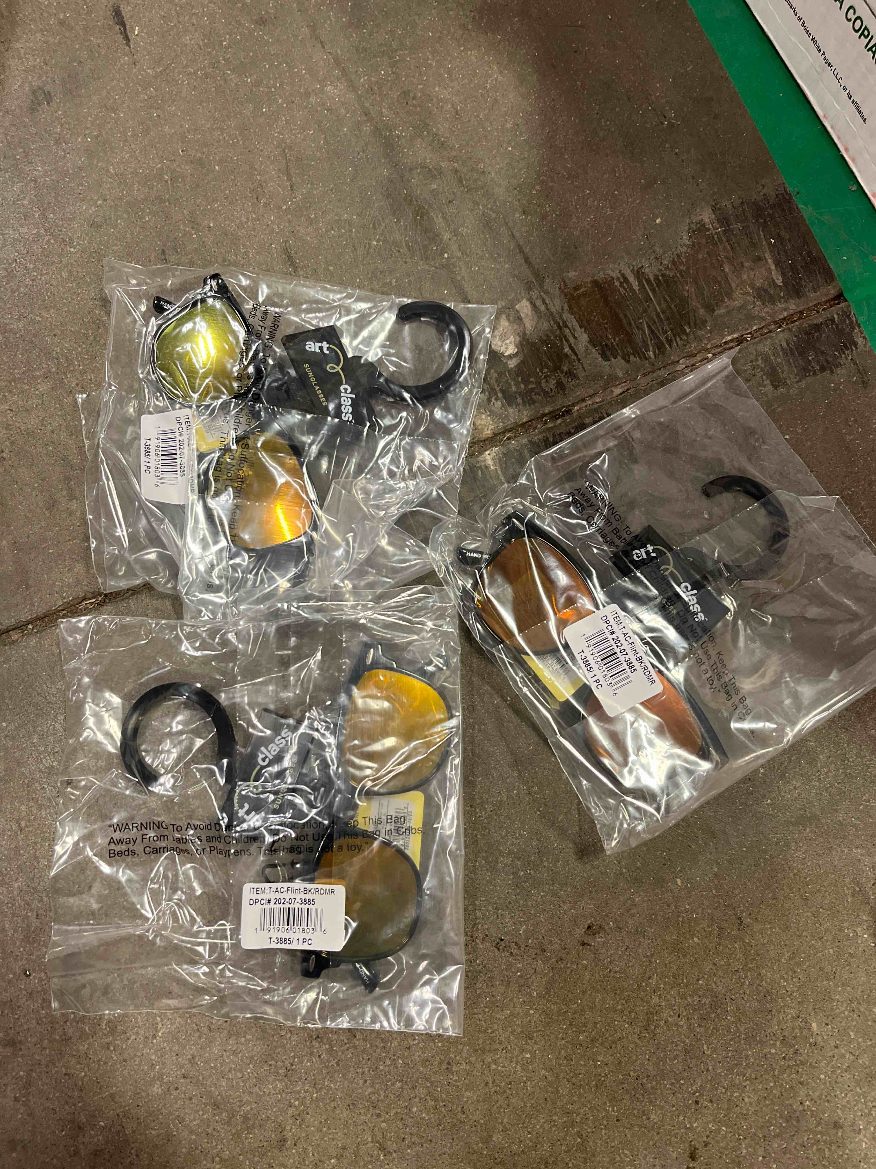 https://s3.amazonaws.com/lotting-images-prod/bidfta/PPE1519444_1746567330674.jpeg