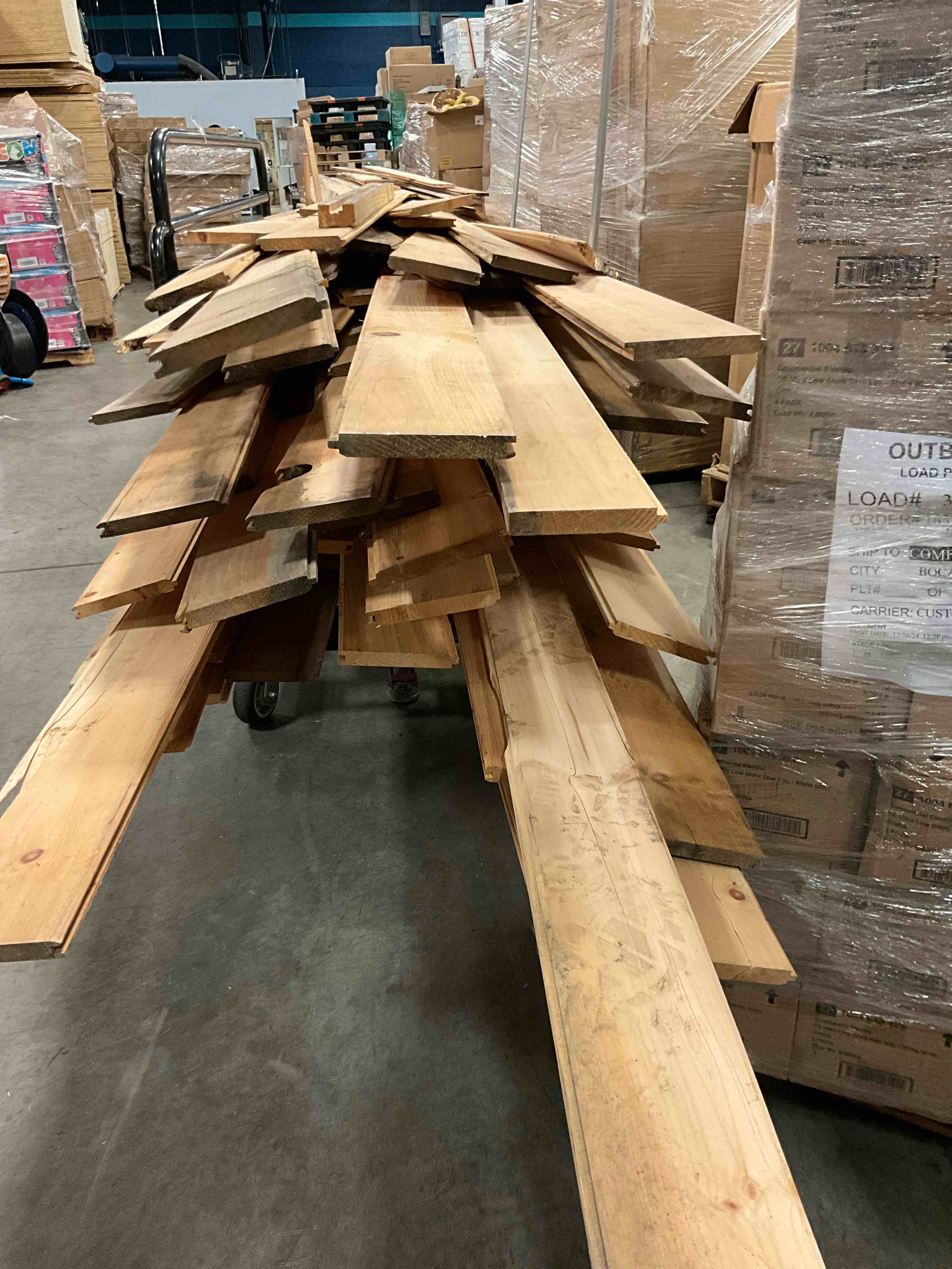 https://s3.amazonaws.com/lotting-images-prod/bidfta/PPE1520023_1746302819012.jpeg