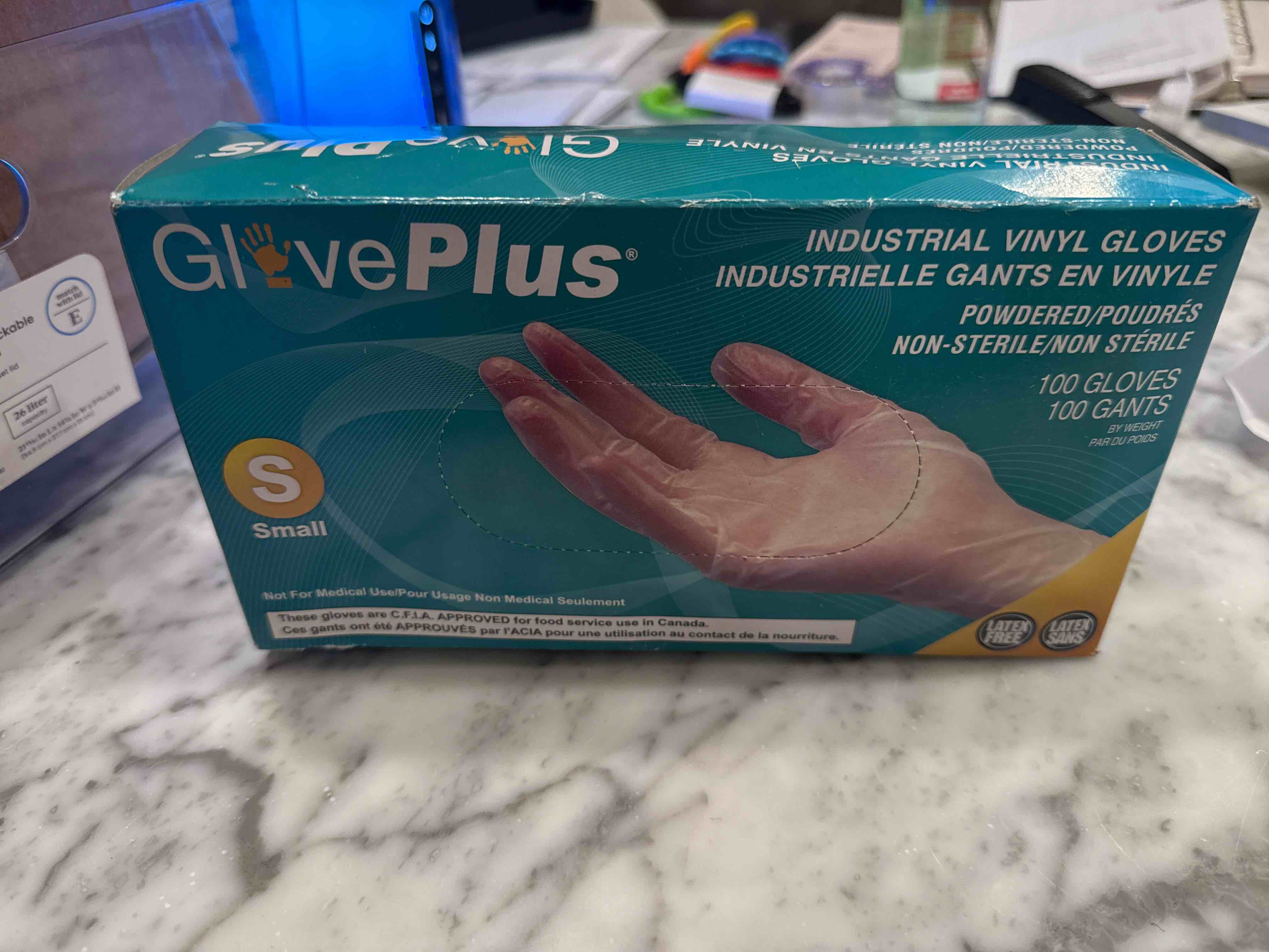 GLOVEWORKS Clear Vinyl Disposable Gloves 4 Mil Powdered Small 100
