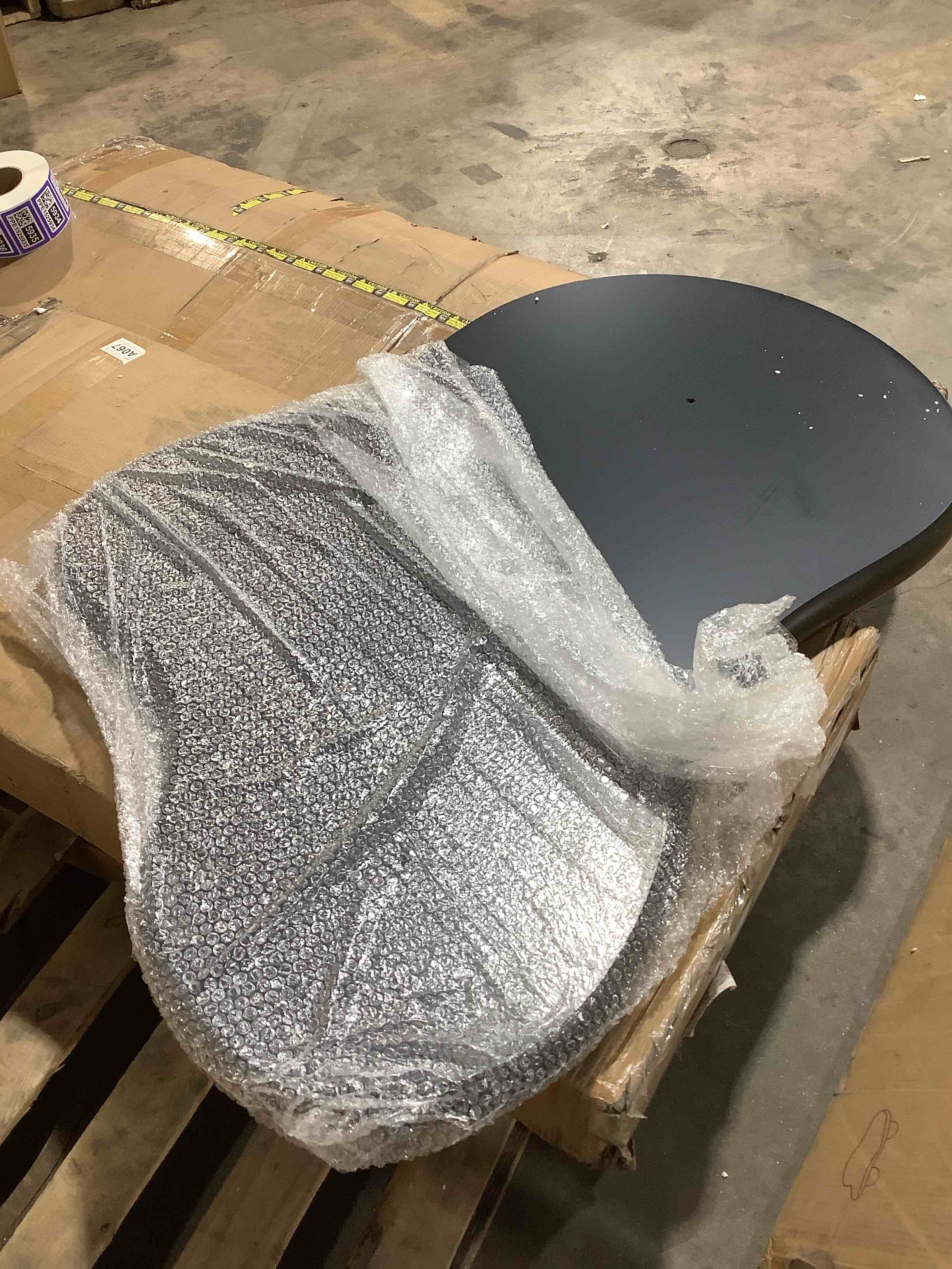 https://s3.amazonaws.com/lotting-images-prod/bidfta/PPE1525870_1749841661616.jpeg