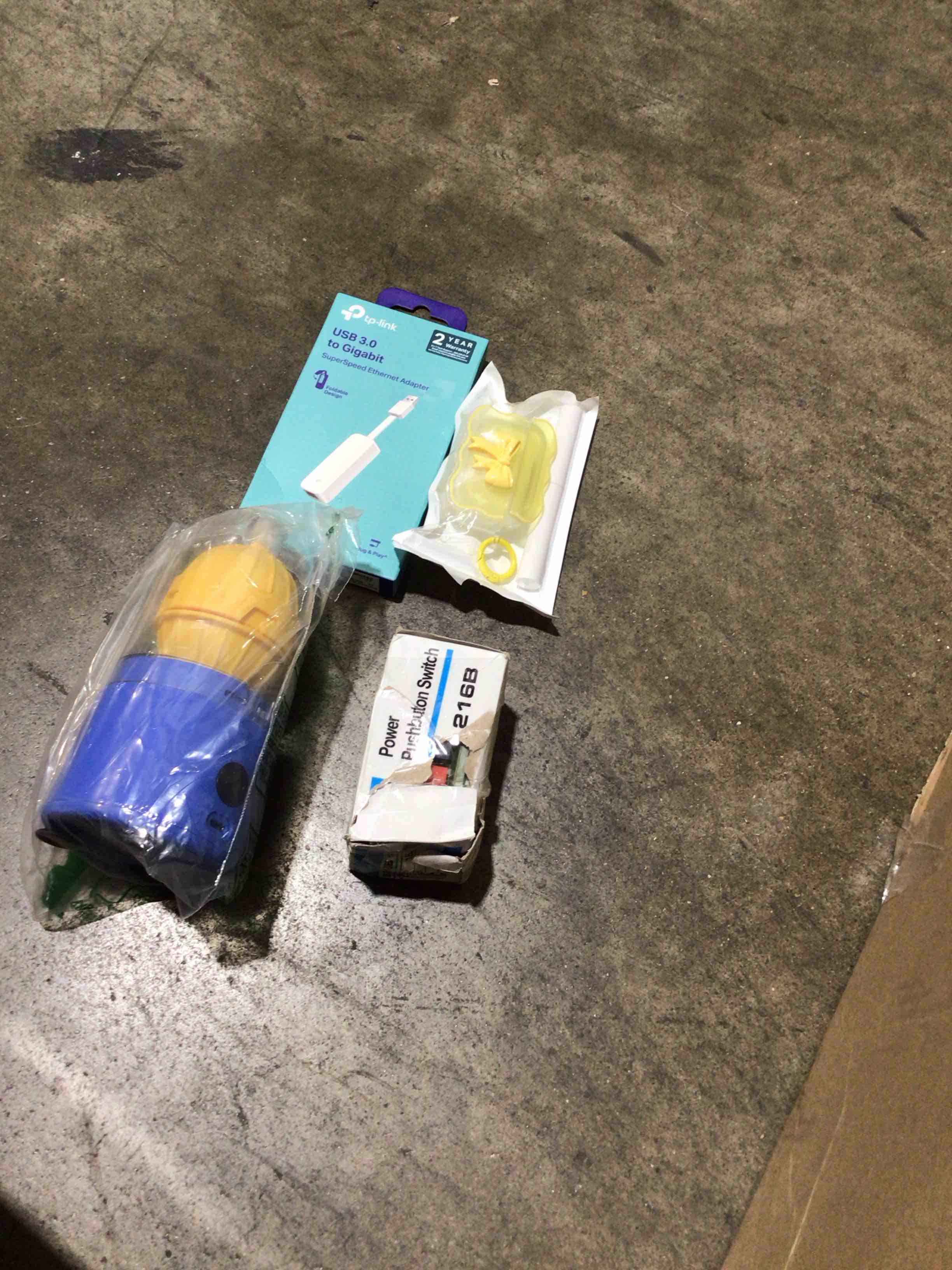ASSORTED - Variety of household items - NOT REFUNDABLE 