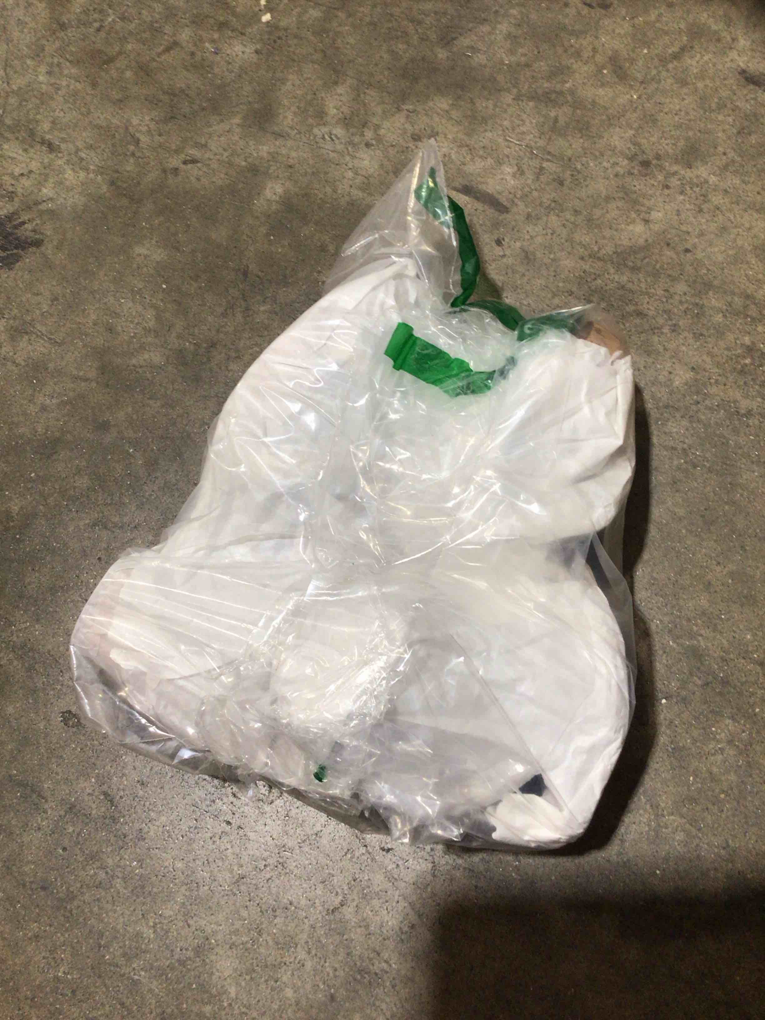 https://s3.amazonaws.com/lotting-images-prod/bidfta/PPE1526579_1752161525618.jpeg