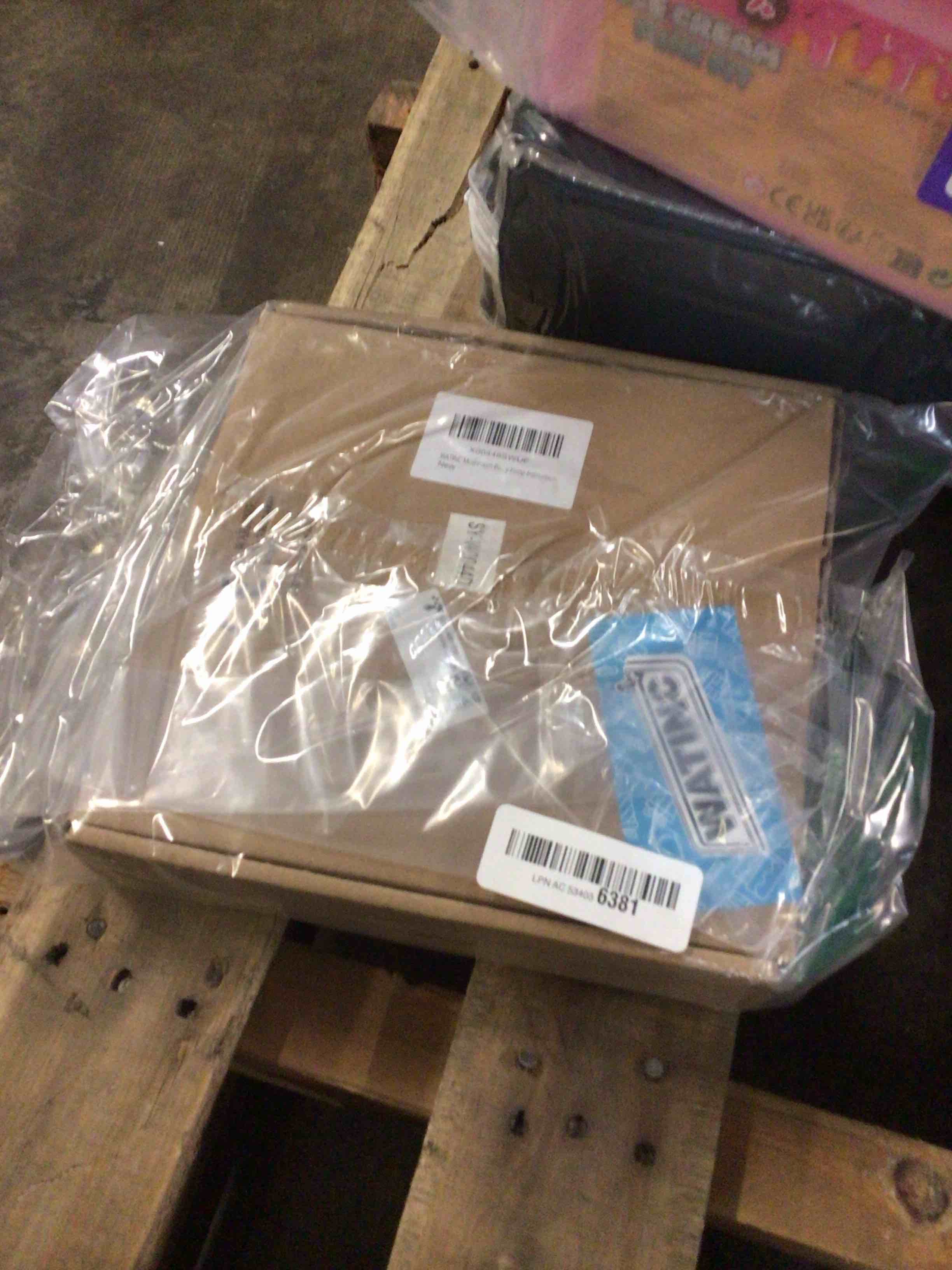 https://s3.amazonaws.com/lotting-images-prod/bidfta/PPE1527005_1752850194121.jpeg