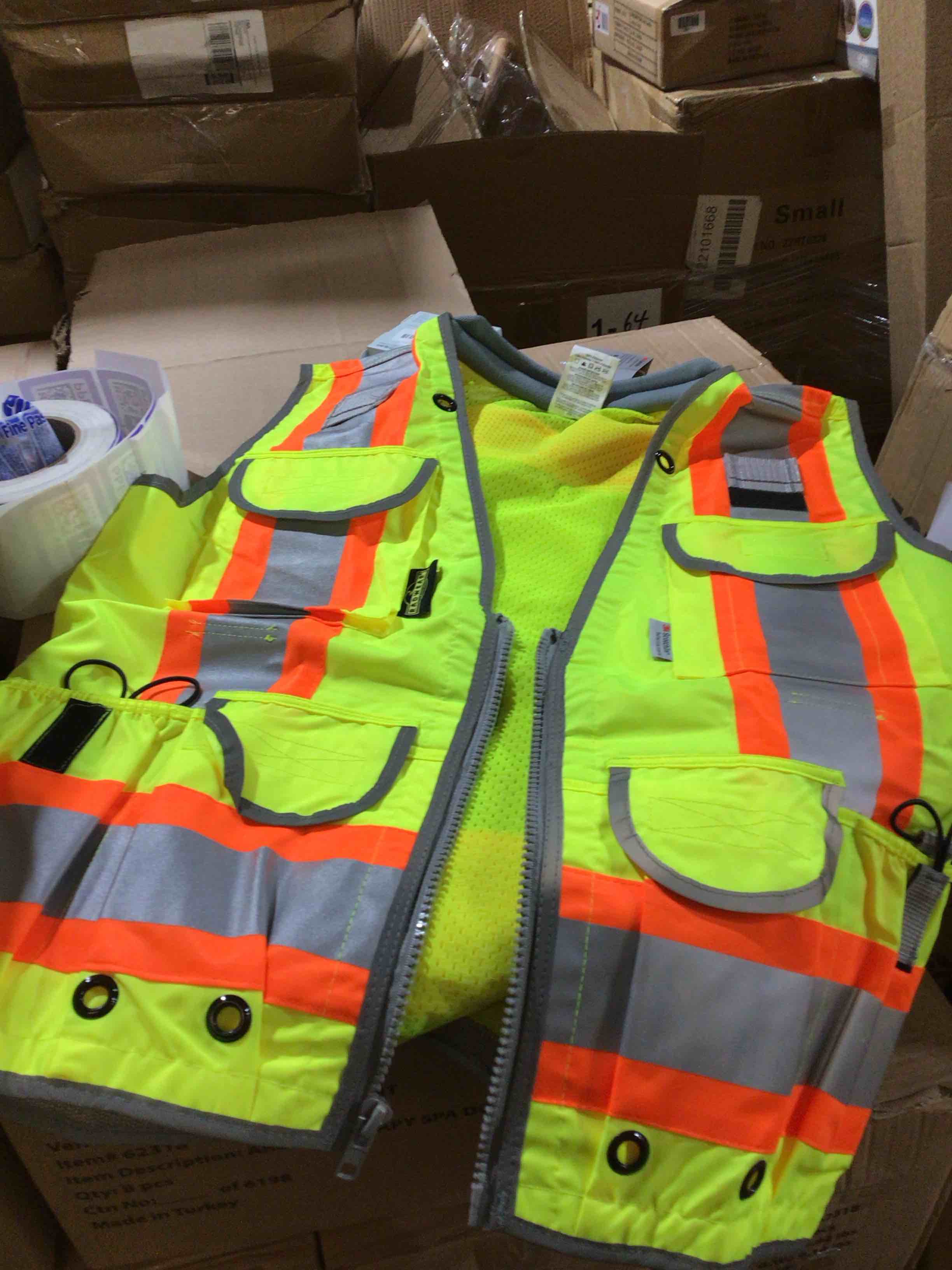 https://s3.amazonaws.com/lotting-images-prod/bidfta/PPE1527090_1753109133482.jpeg