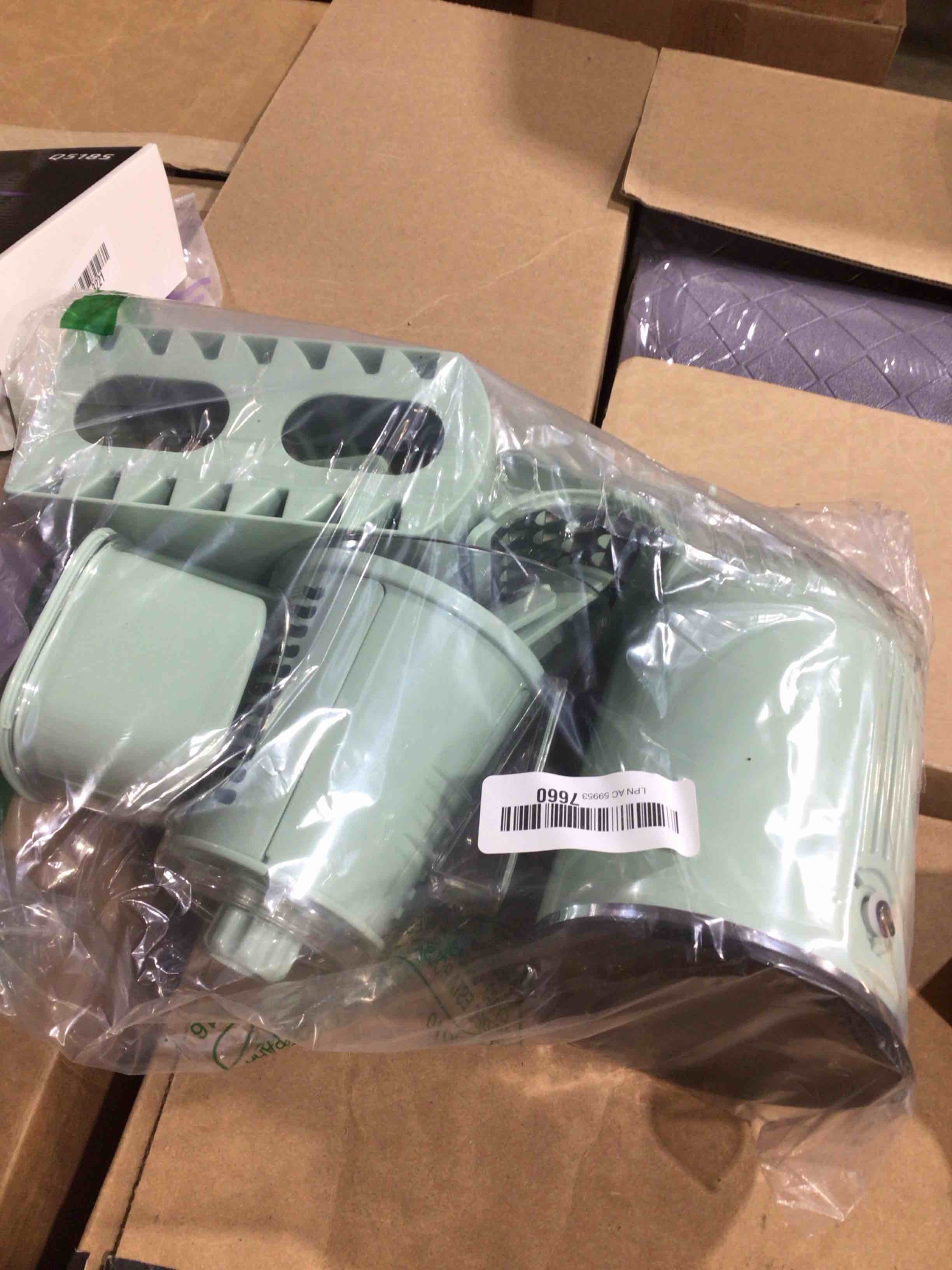 https://s3.amazonaws.com/lotting-images-prod/bidfta/PPE1527313_1753286727857.jpeg