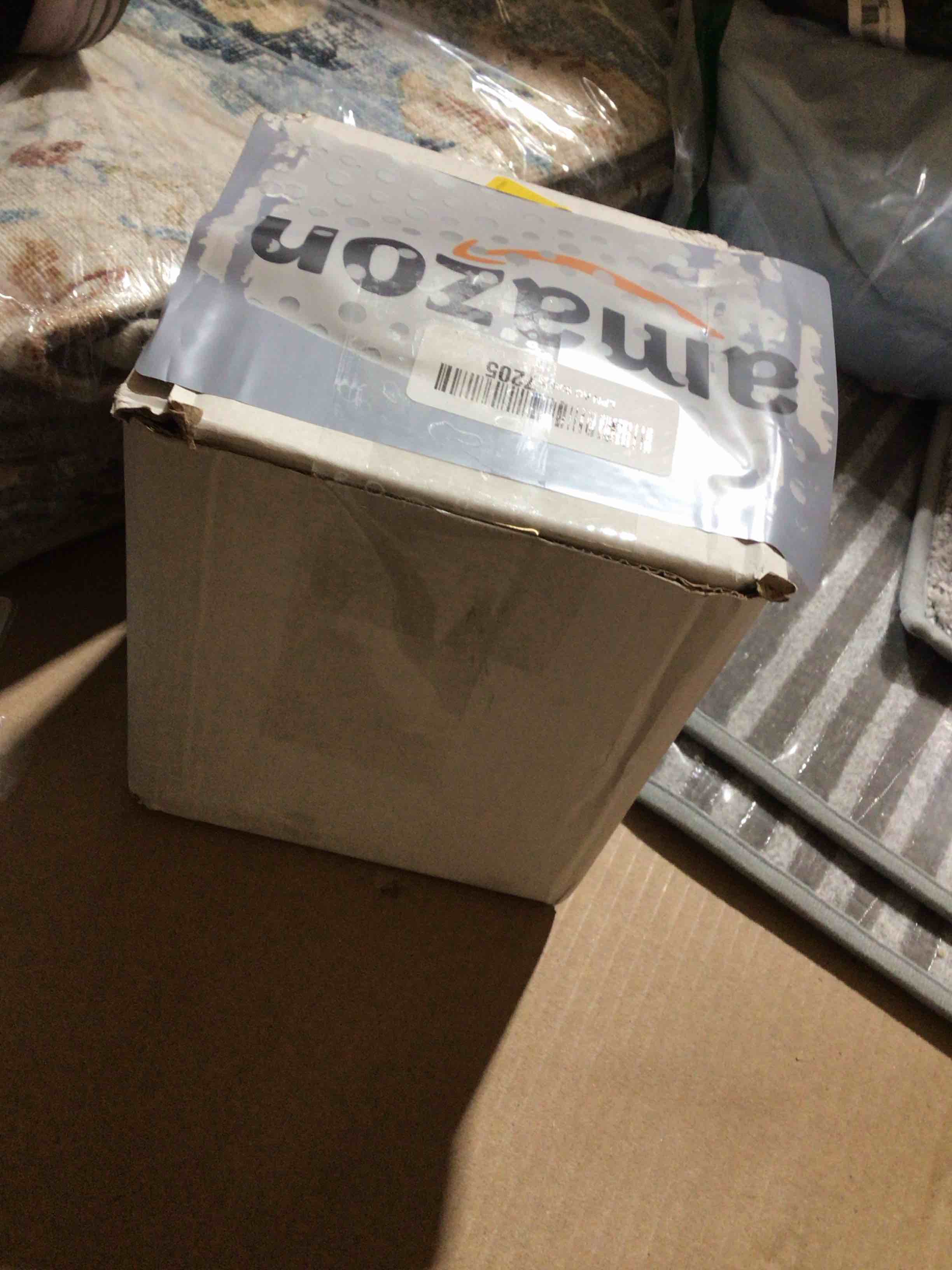 https://s3.amazonaws.com/lotting-images-prod/bidfta/PPE1527432_1753385397203.jpeg