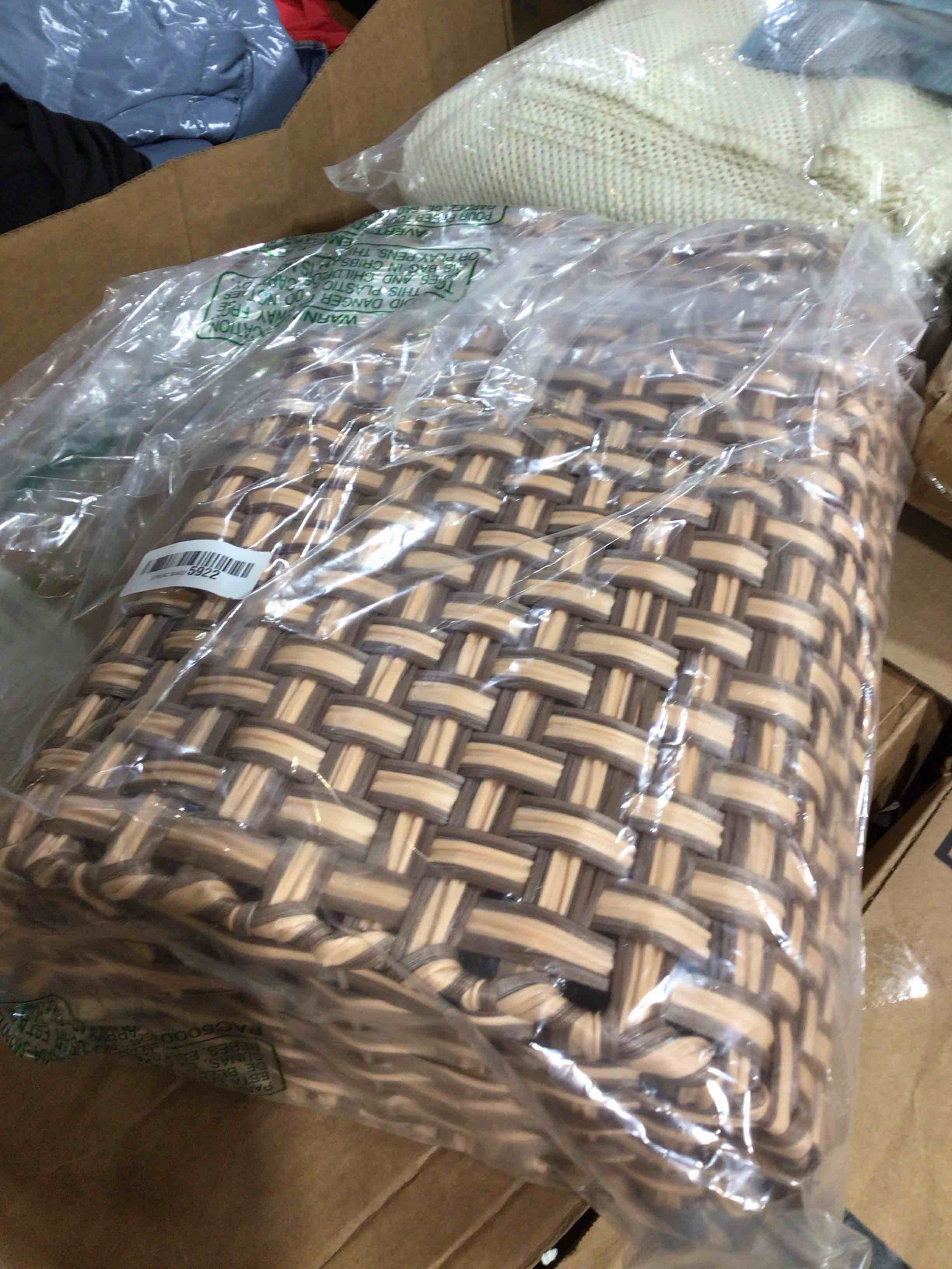 https://s3.amazonaws.com/lotting-images-prod/bidfta/PPE1527471_1753454764218.jpeg
