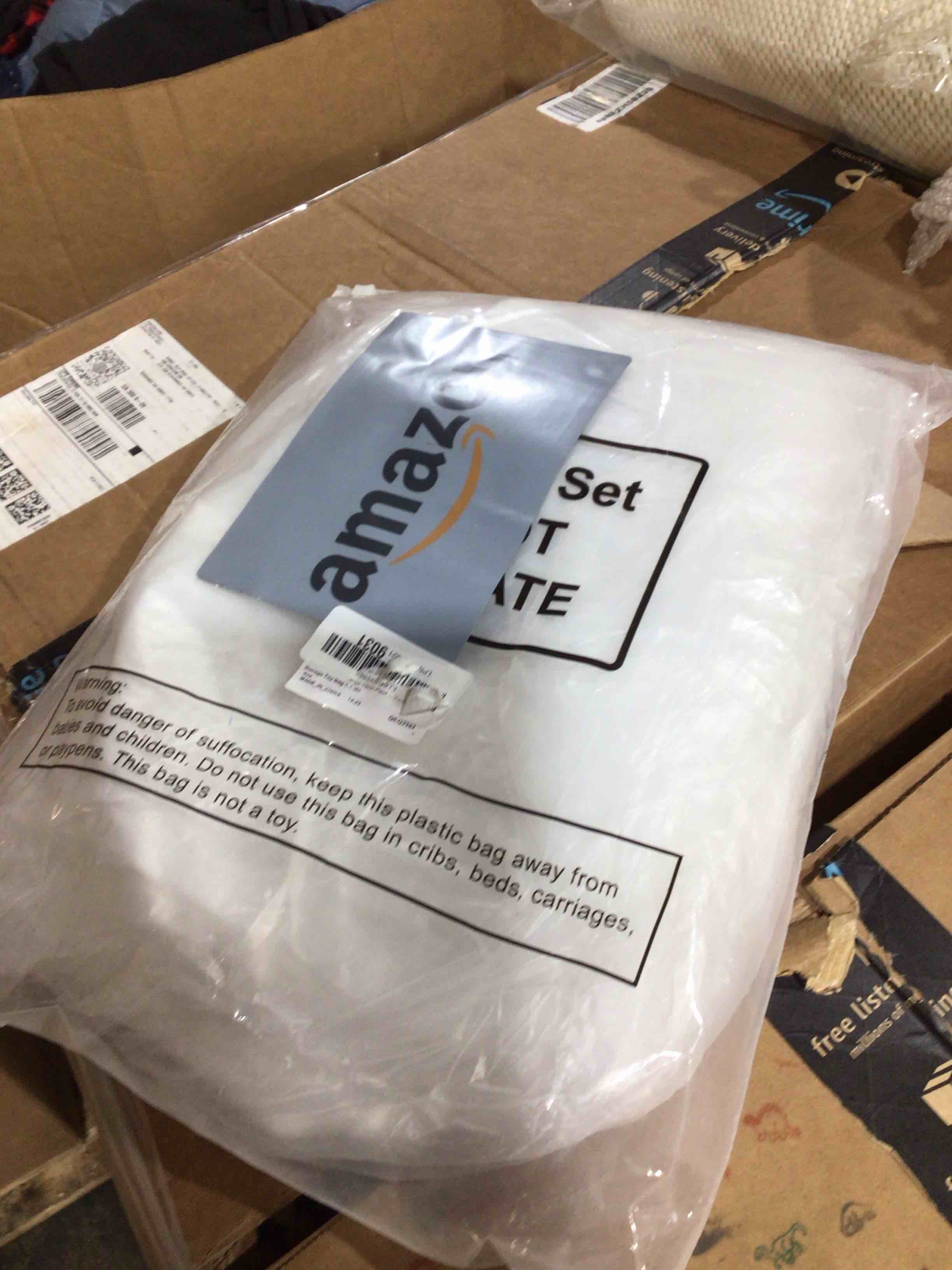 https://s3.amazonaws.com/lotting-images-prod/bidfta/PPE1527480_1753456598328.jpeg