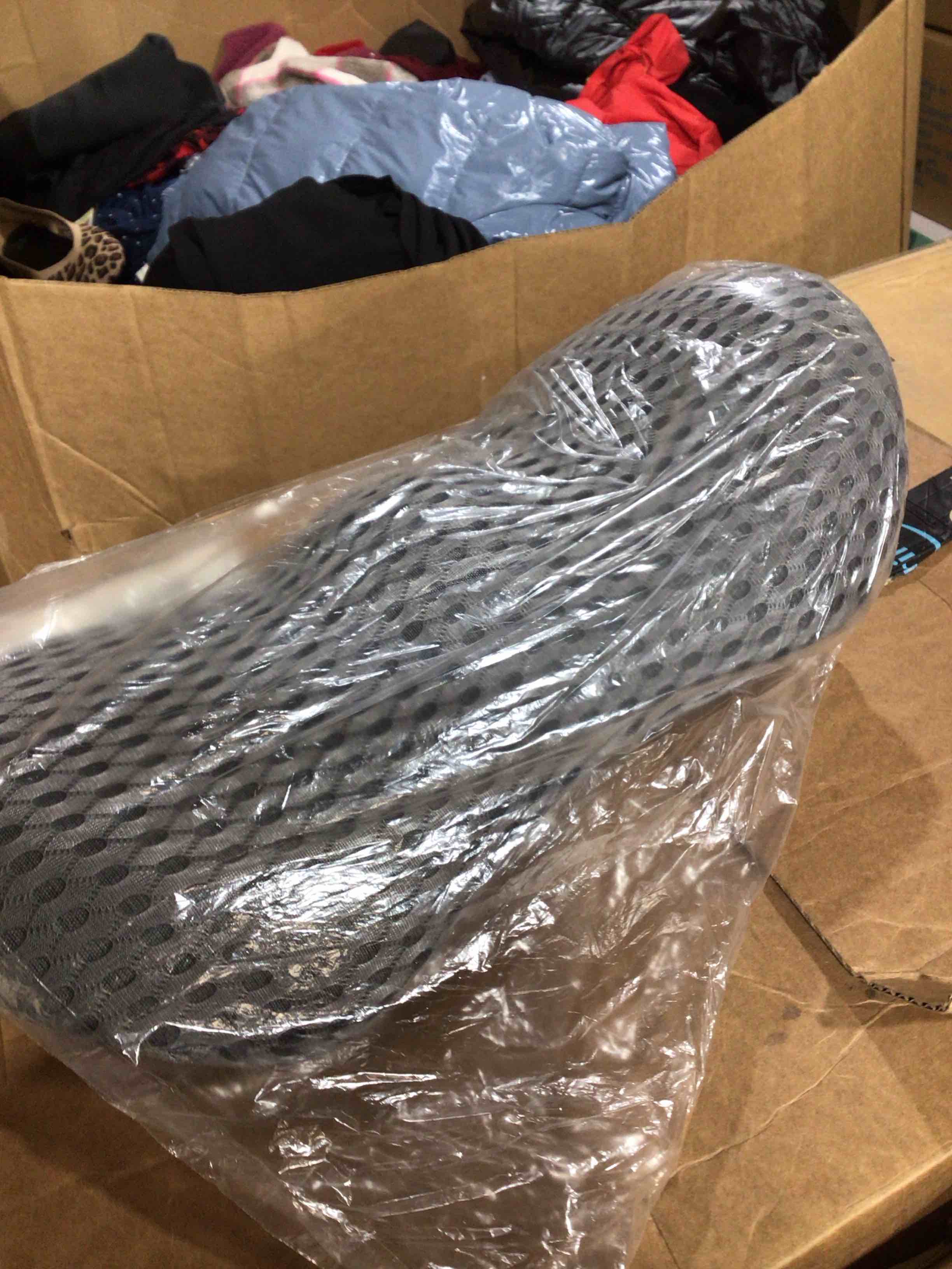 https://s3.amazonaws.com/lotting-images-prod/bidfta/PPE1527680_1753884319969.jpeg