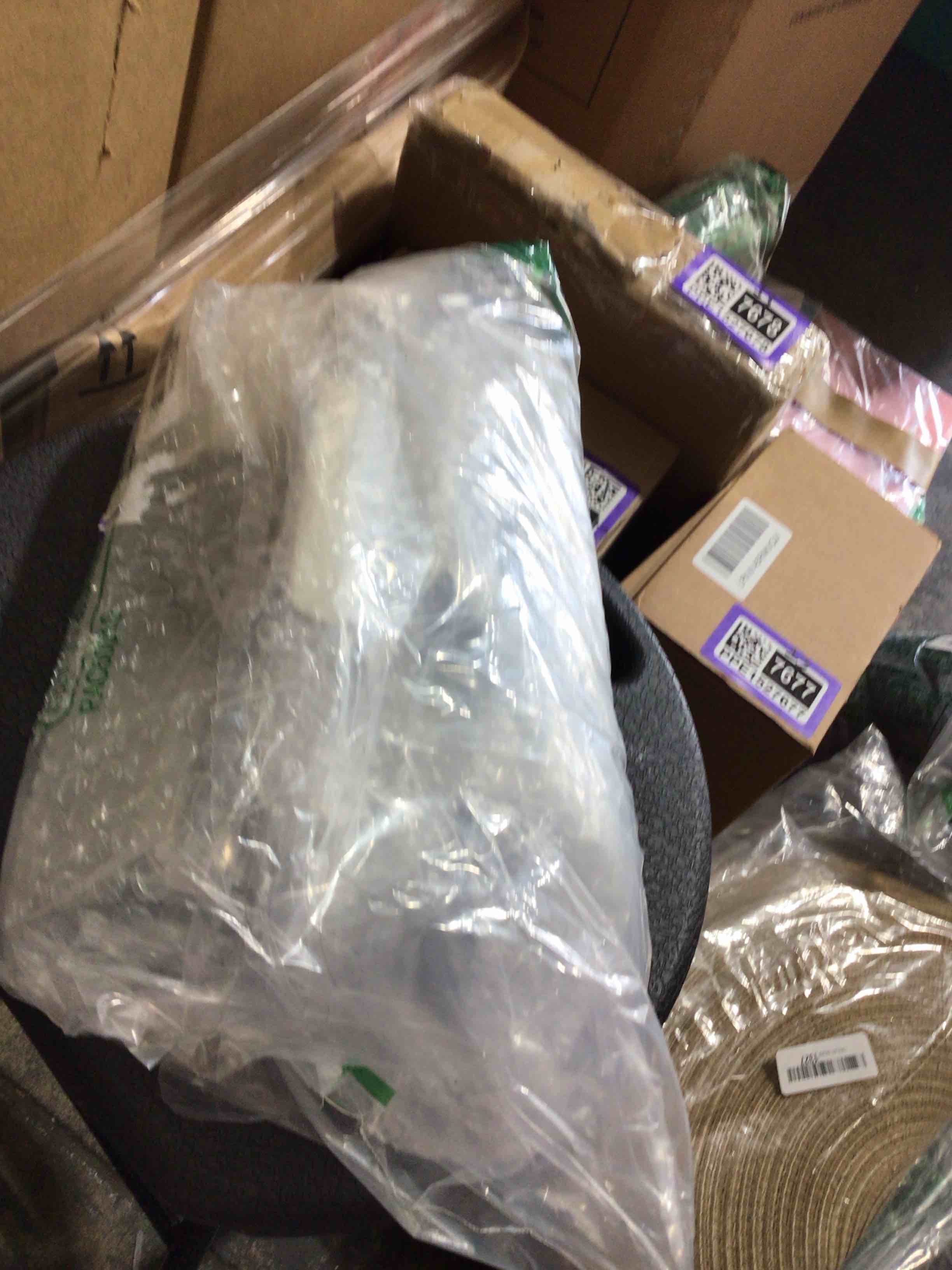 https://s3.amazonaws.com/lotting-images-prod/bidfta/PPE1527685_1753887682925.jpeg