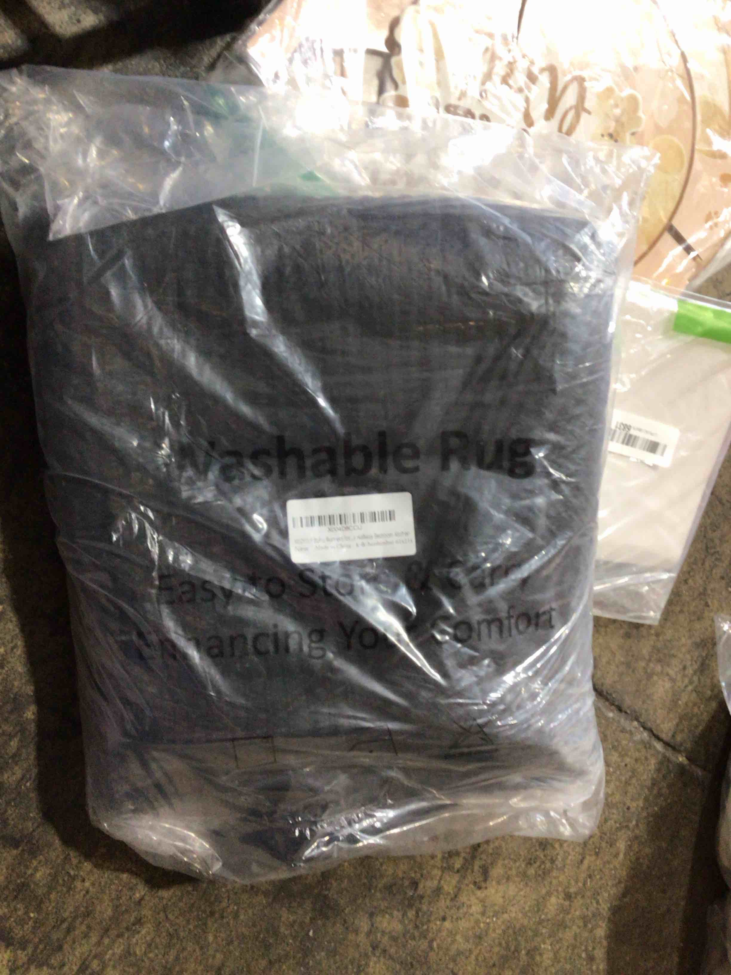 https://s3.amazonaws.com/lotting-images-prod/bidfta/PPE1527689_1753888095072.jpeg