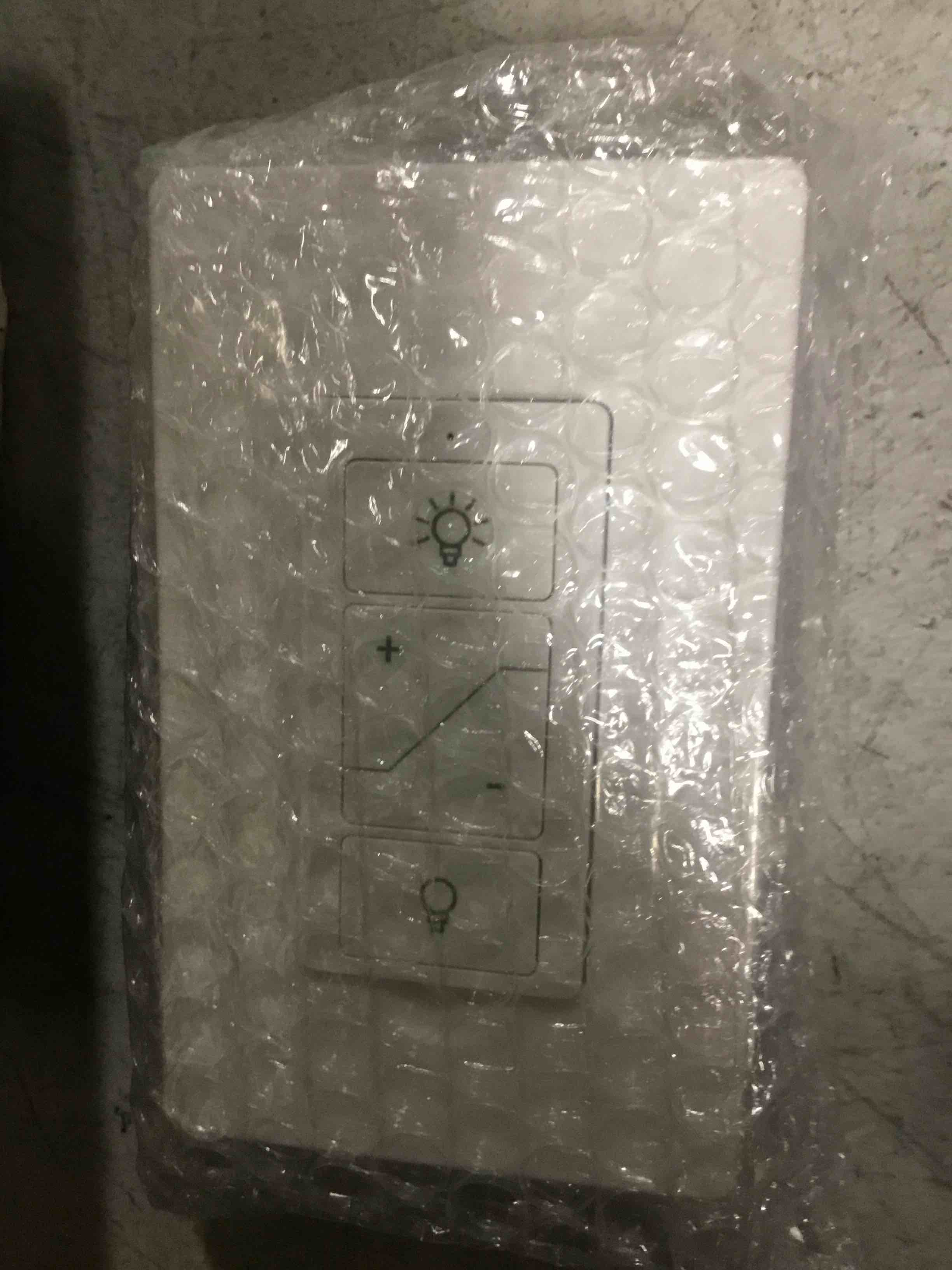 https://s3.amazonaws.com/lotting-images-prod/bidfta/PPE1552917_1733832806845.jpeg