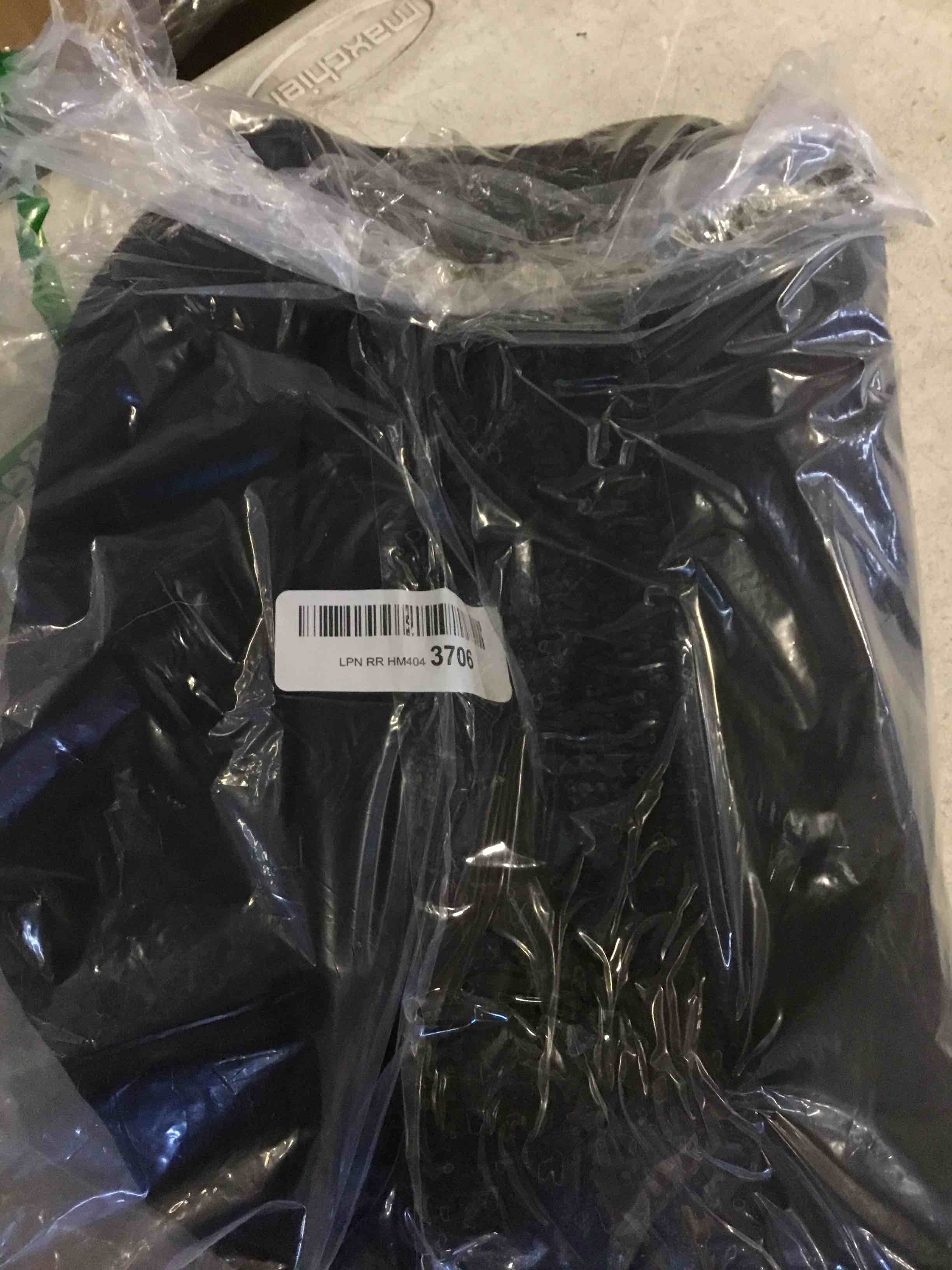 https://s3.amazonaws.com/lotting-images-prod/bidfta/PPE1554093_1734017723336.jpeg