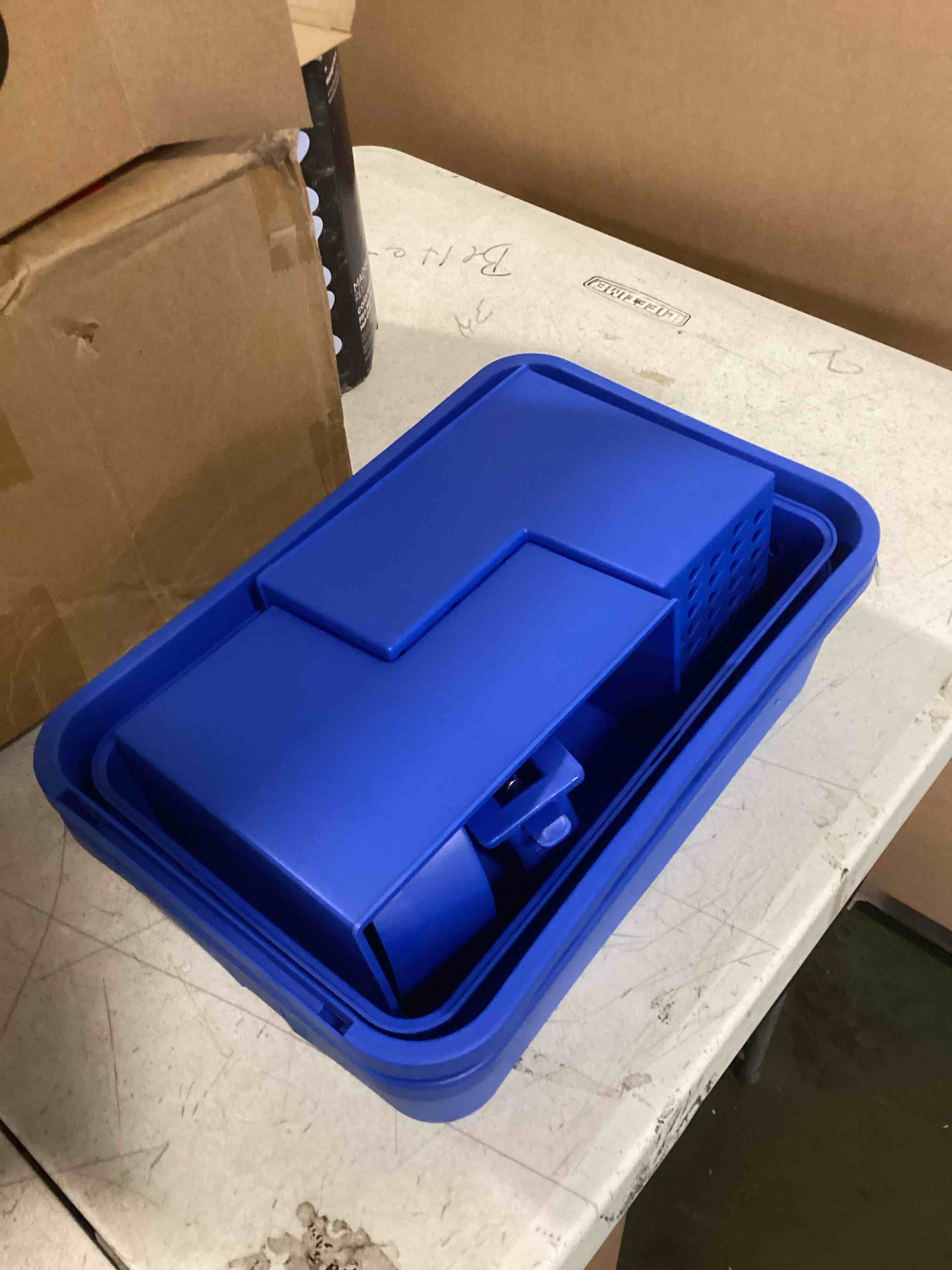 https://s3.amazonaws.com/lotting-images-prod/bidfta/PPE1556564_1733760002325.jpeg