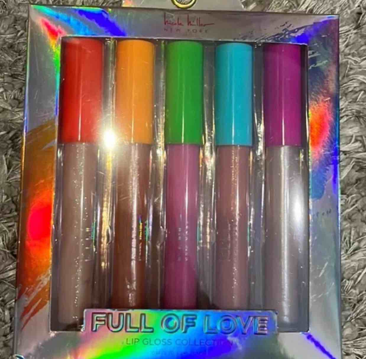 Nicole Miller Full of Love Lip Gloss Collection NWT